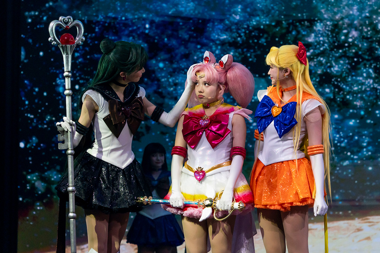 各キャラクターの関係性が垣間見れる演技が魅力