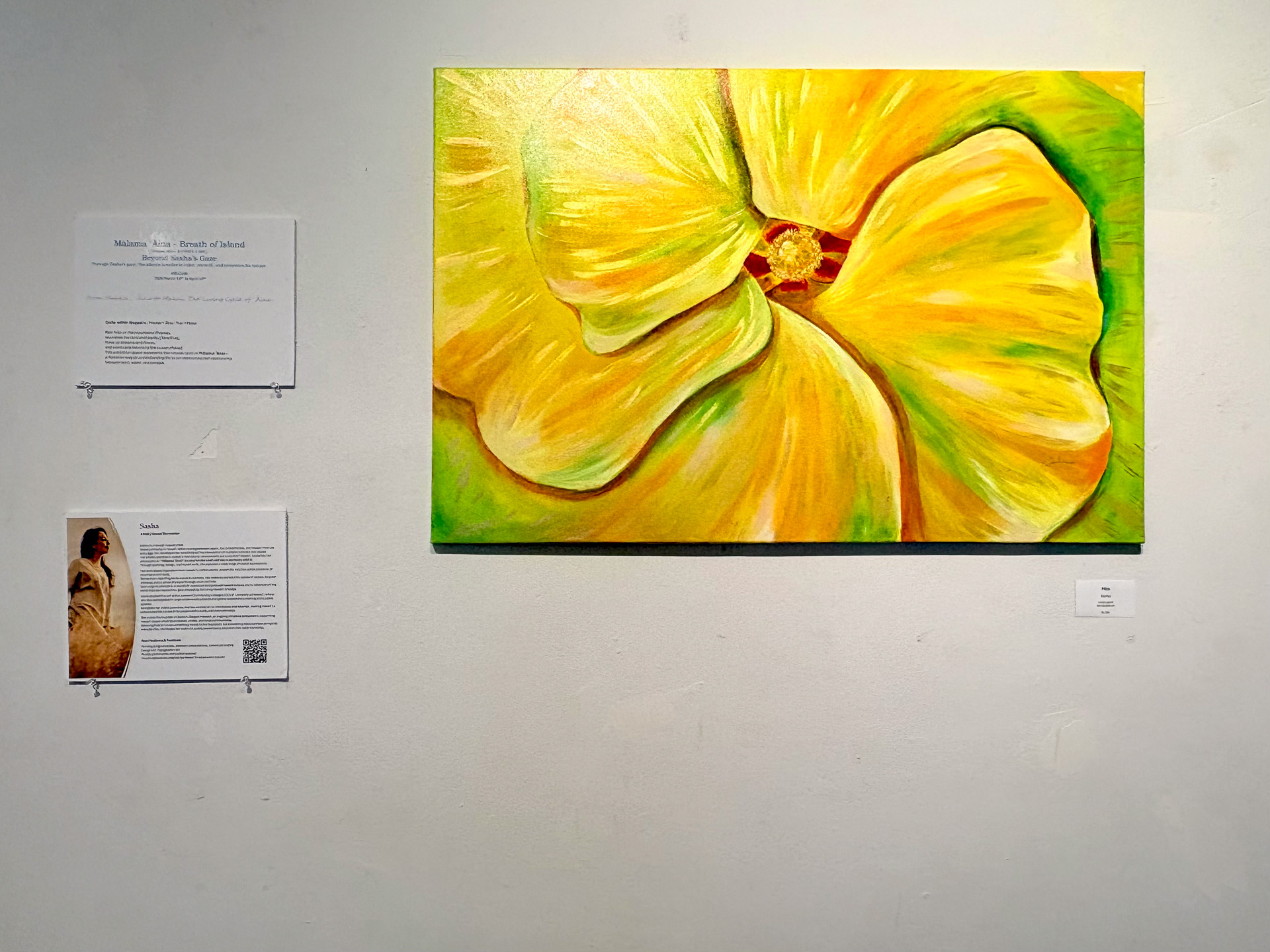 メイン作品となるミロの花。花の中心を見据え、視線の先に見えた色彩を光とともに描いたという