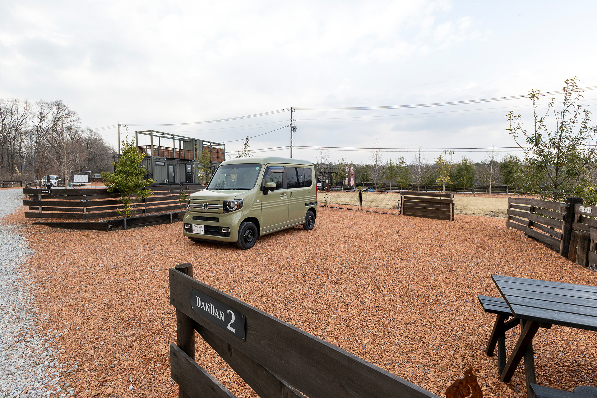 那須塩原ニワトコRVパークは東北道の西那須野塩原ICから10分ほど走ったところにある