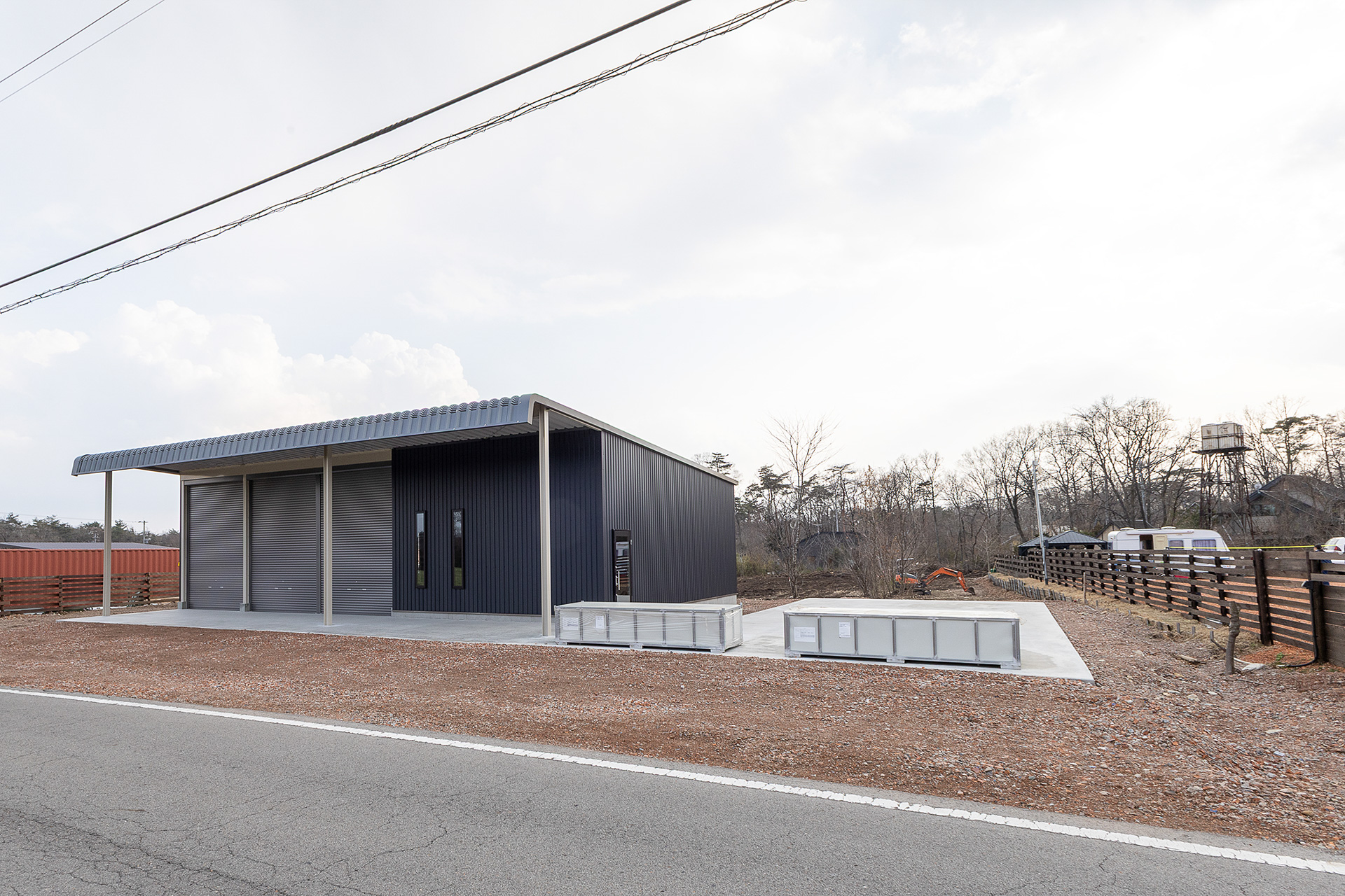 こちらが隣に作っている約1000坪の新しいパーク。飲食棟なども作っている。全部完成するのはもう少し時間がかかるが、利用できるようになったものから順次オープンしていくという