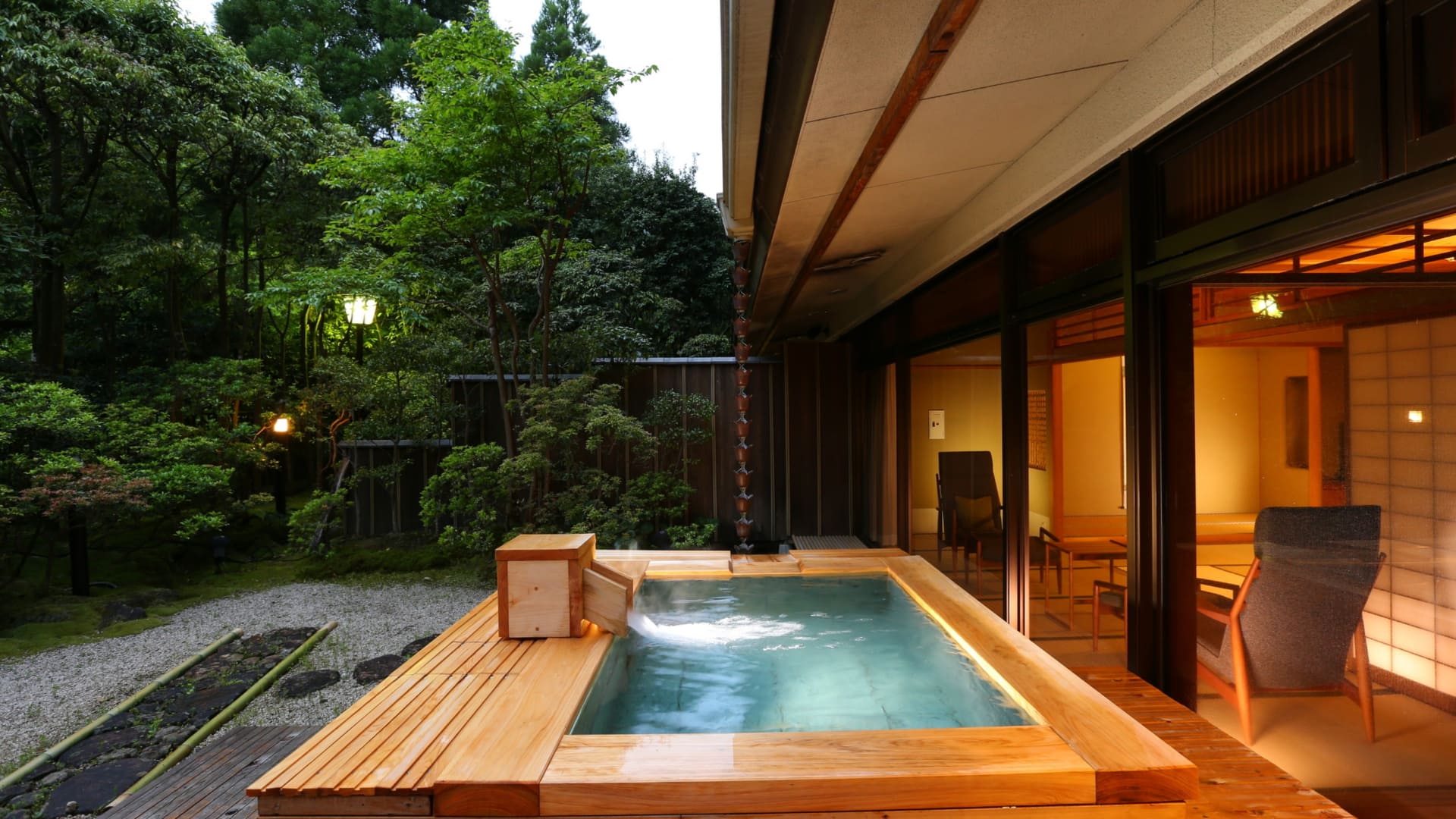 「楽天トラベル 春夏フェア」開催中。湯河原温泉の山翠楼など人気宿がお得に