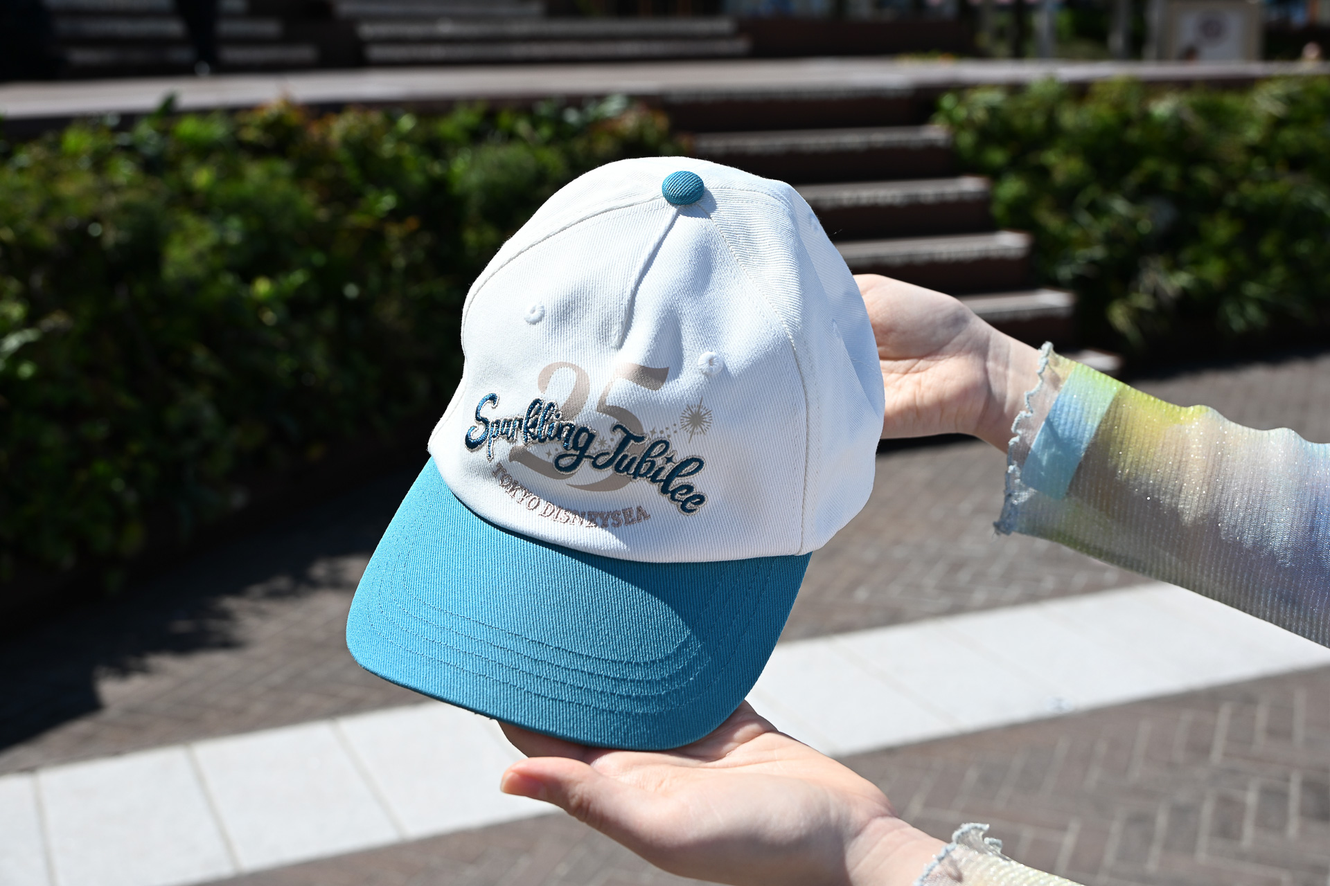 キャップ（3400円）