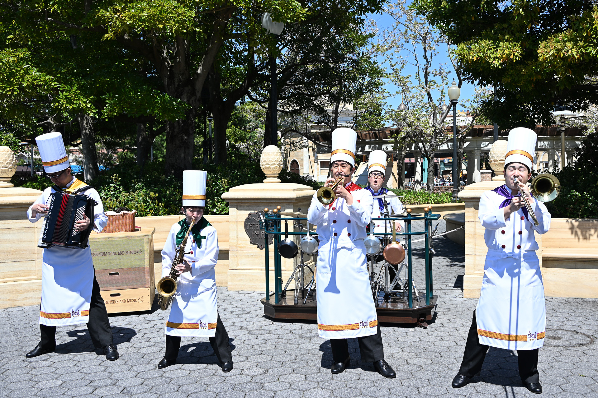 フランス、イタリア、アメリカに日本とそれぞれの有名楽曲を披露！