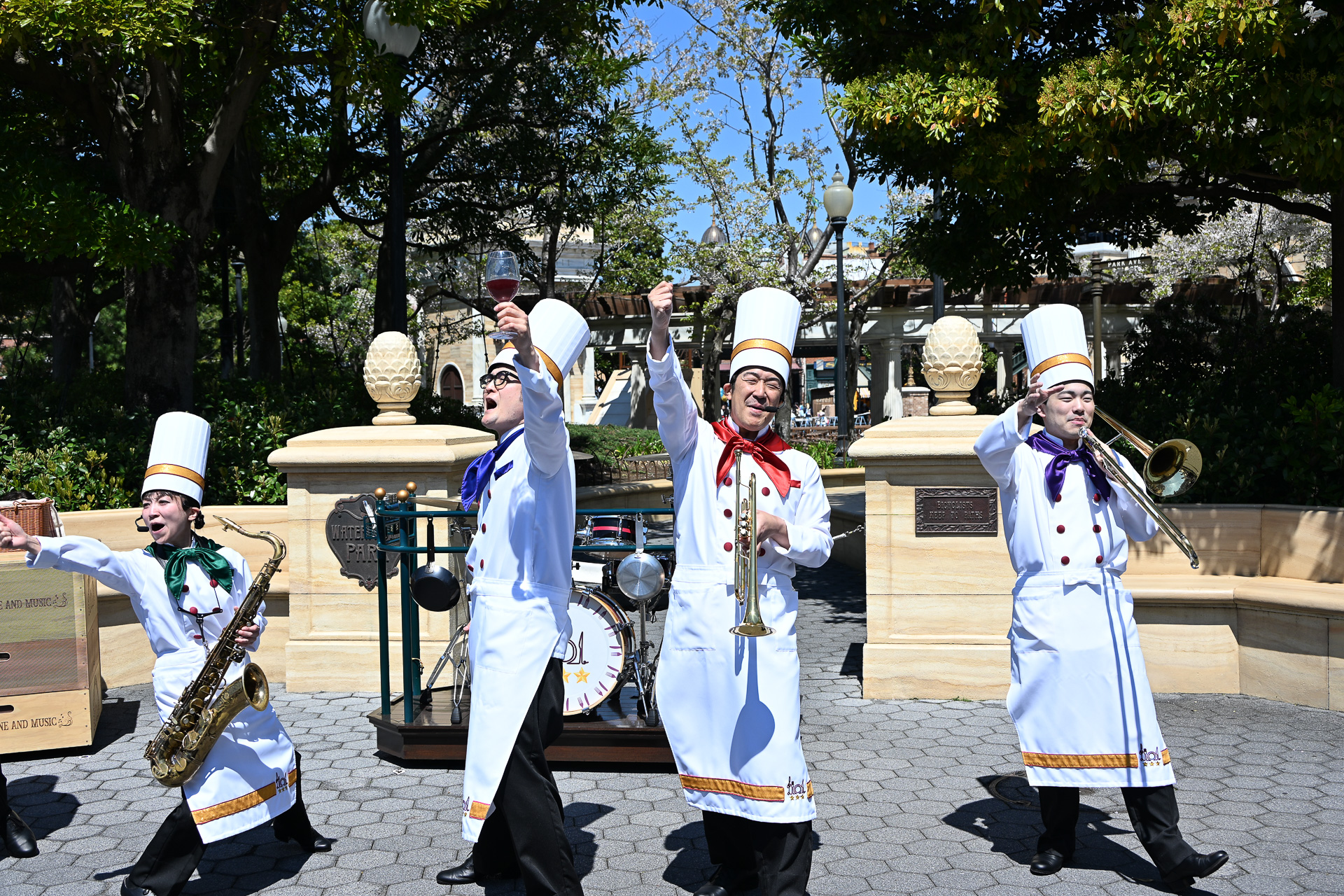 フランス、イタリア、アメリカに日本とそれぞれの有名楽曲を披露！