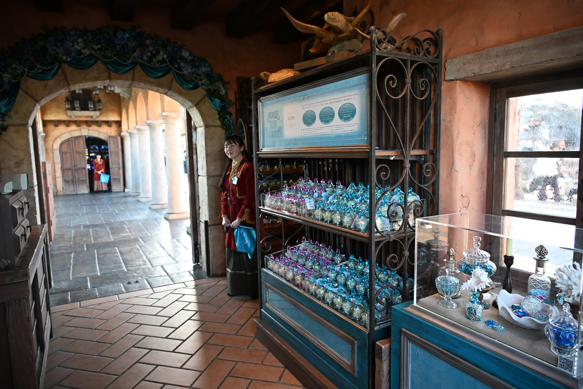 ボトルが並び、これからの体験に期待が高まる！