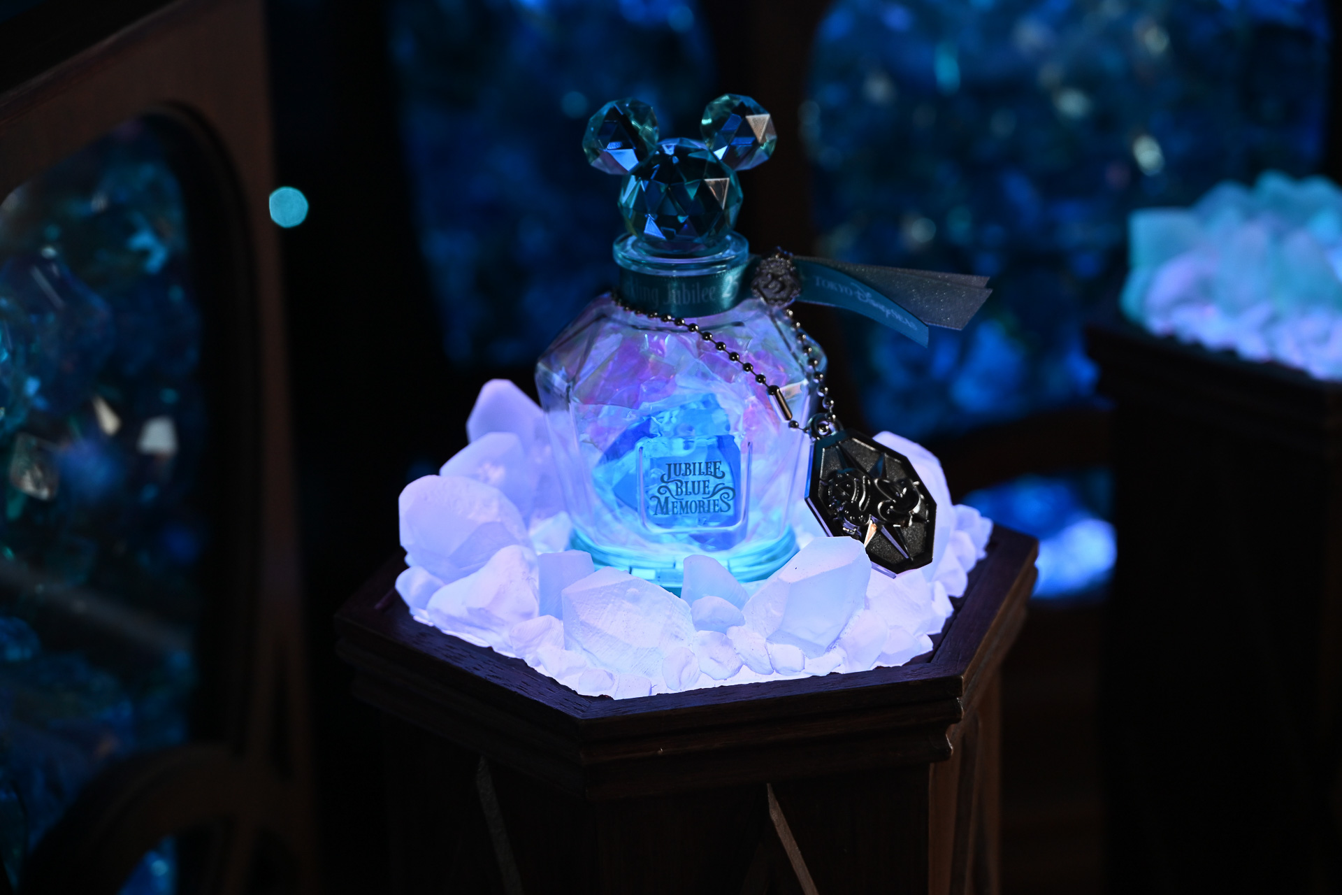 カラーが濃いとまた印象が変わる