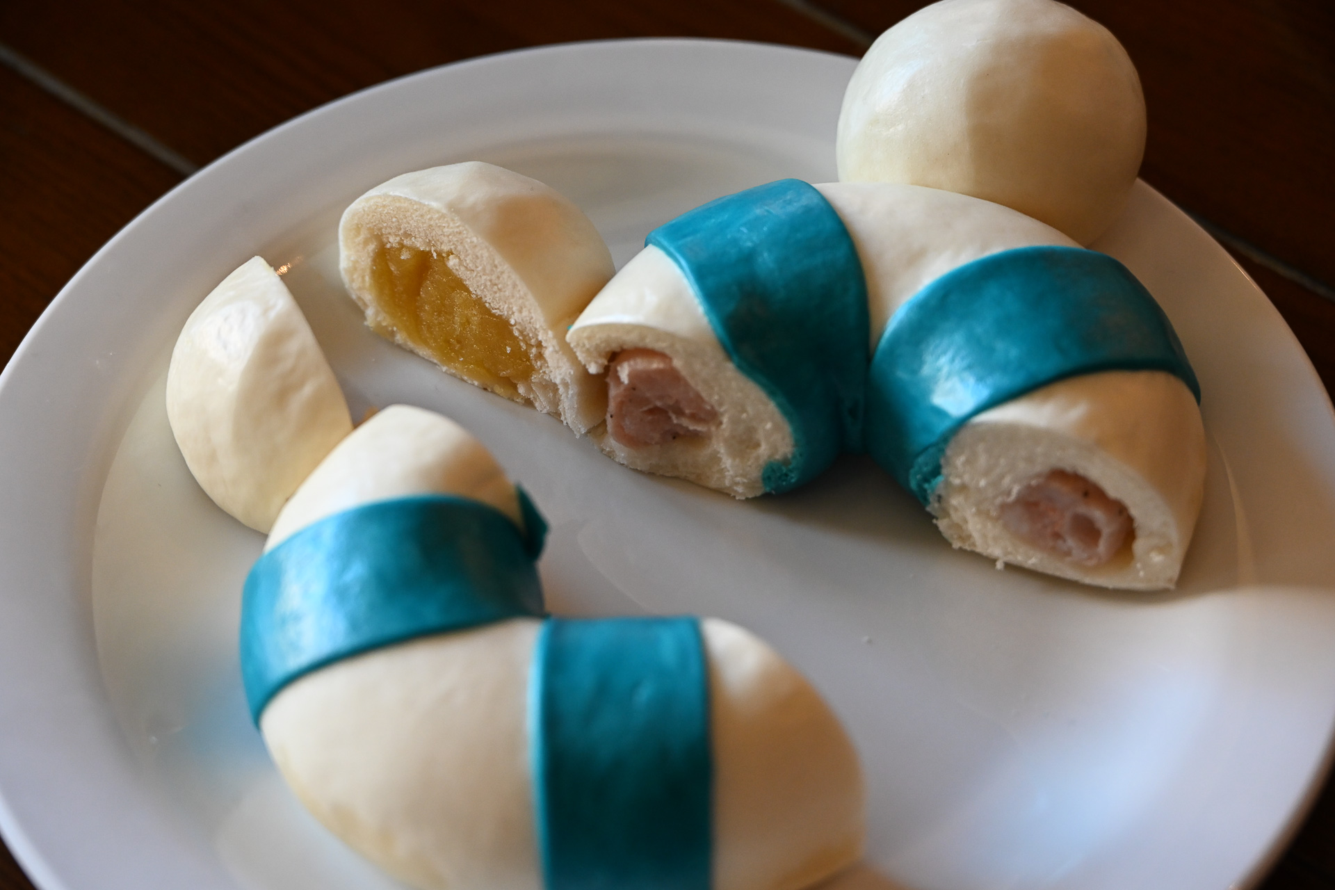 耳部分と浮き輪部分で異なるフレーバーが楽しめる