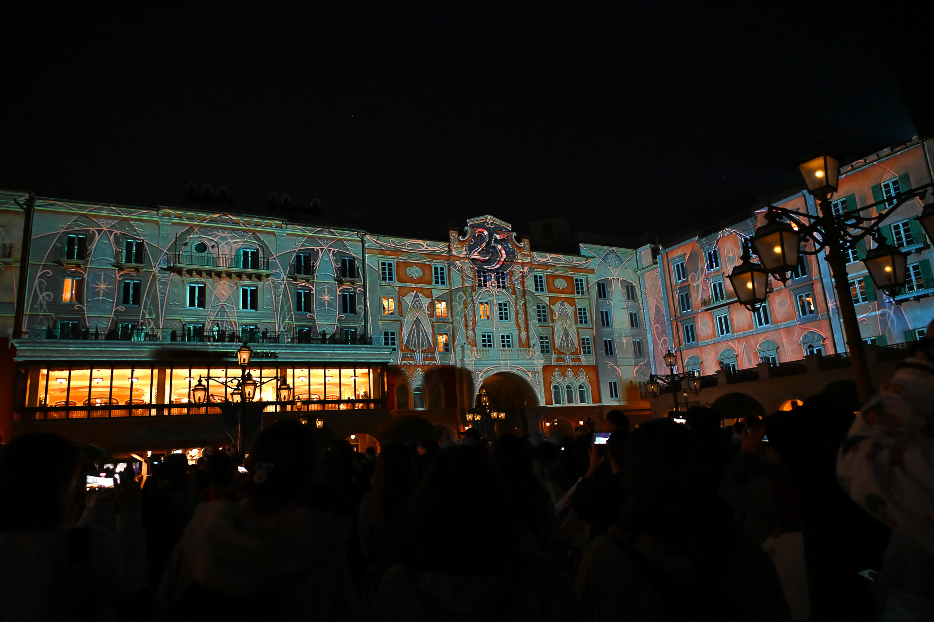 25周年ロゴとともにフィナーレへ