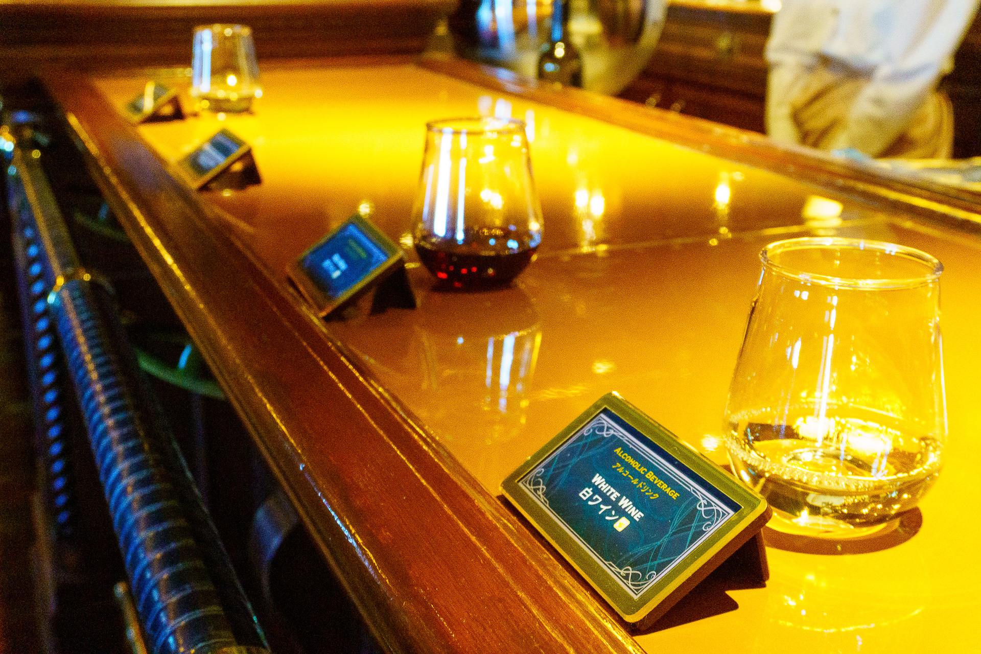 イベント参加者は2階「テディ・ルーズヴェルト・ラウンジ」で、アルコール含むドリンクを自由にいただける