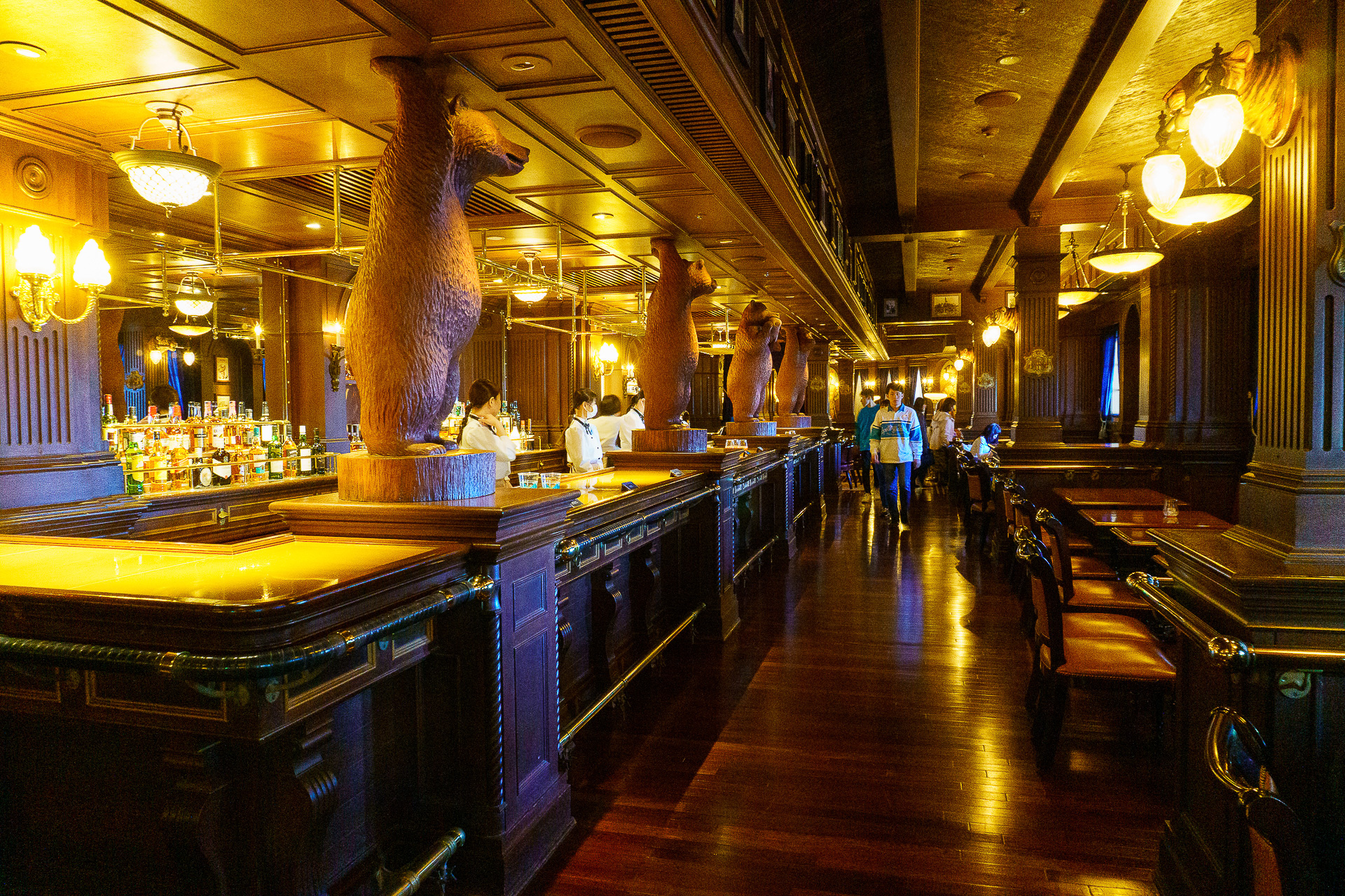 イベント参加者は2階「テディ・ルーズヴェルト・ラウンジ」で、アルコール含むドリンクを自由にいただける