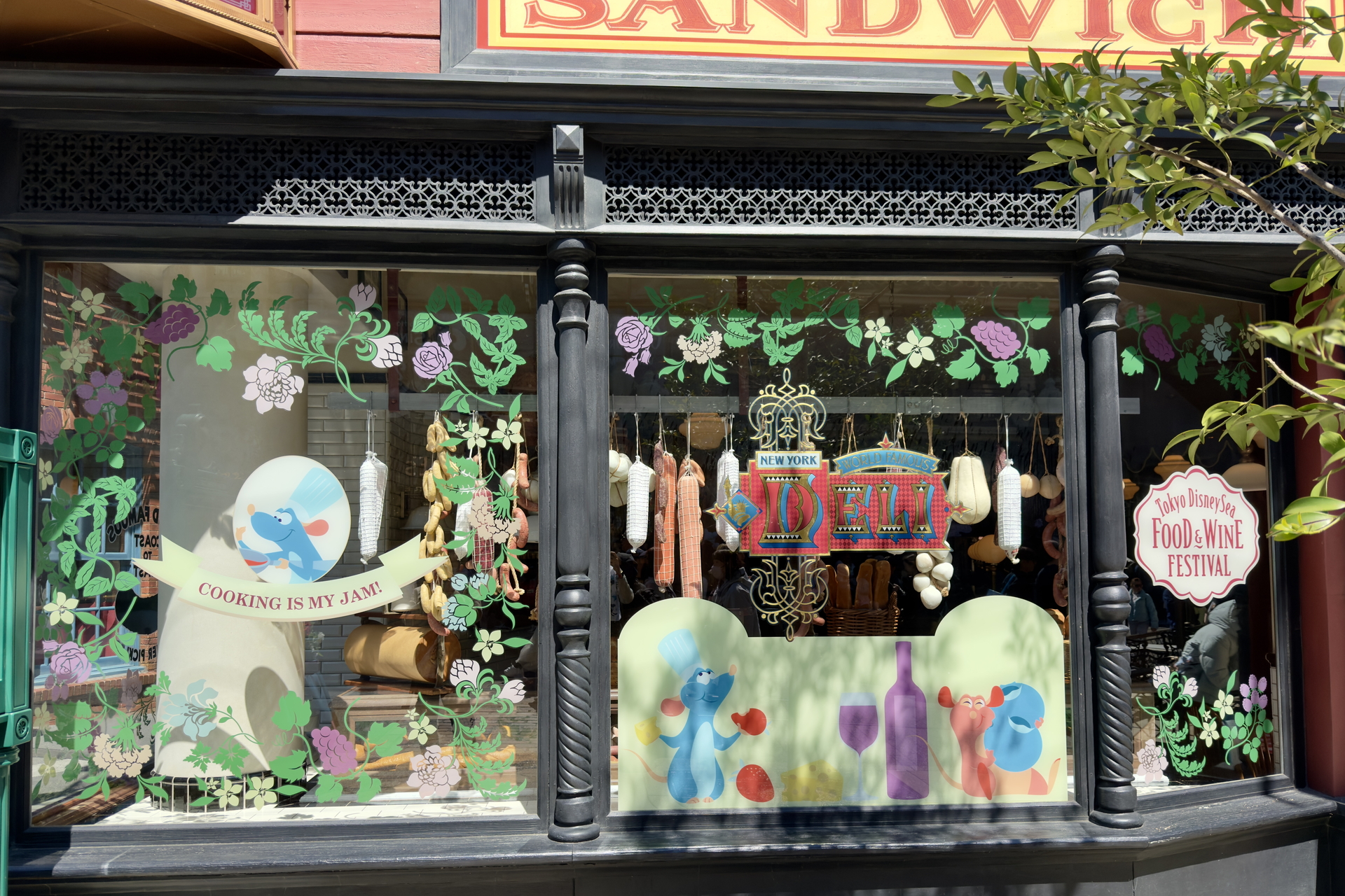 「レミーのおいしいレストラン」デザインの装飾やグッズが初登場