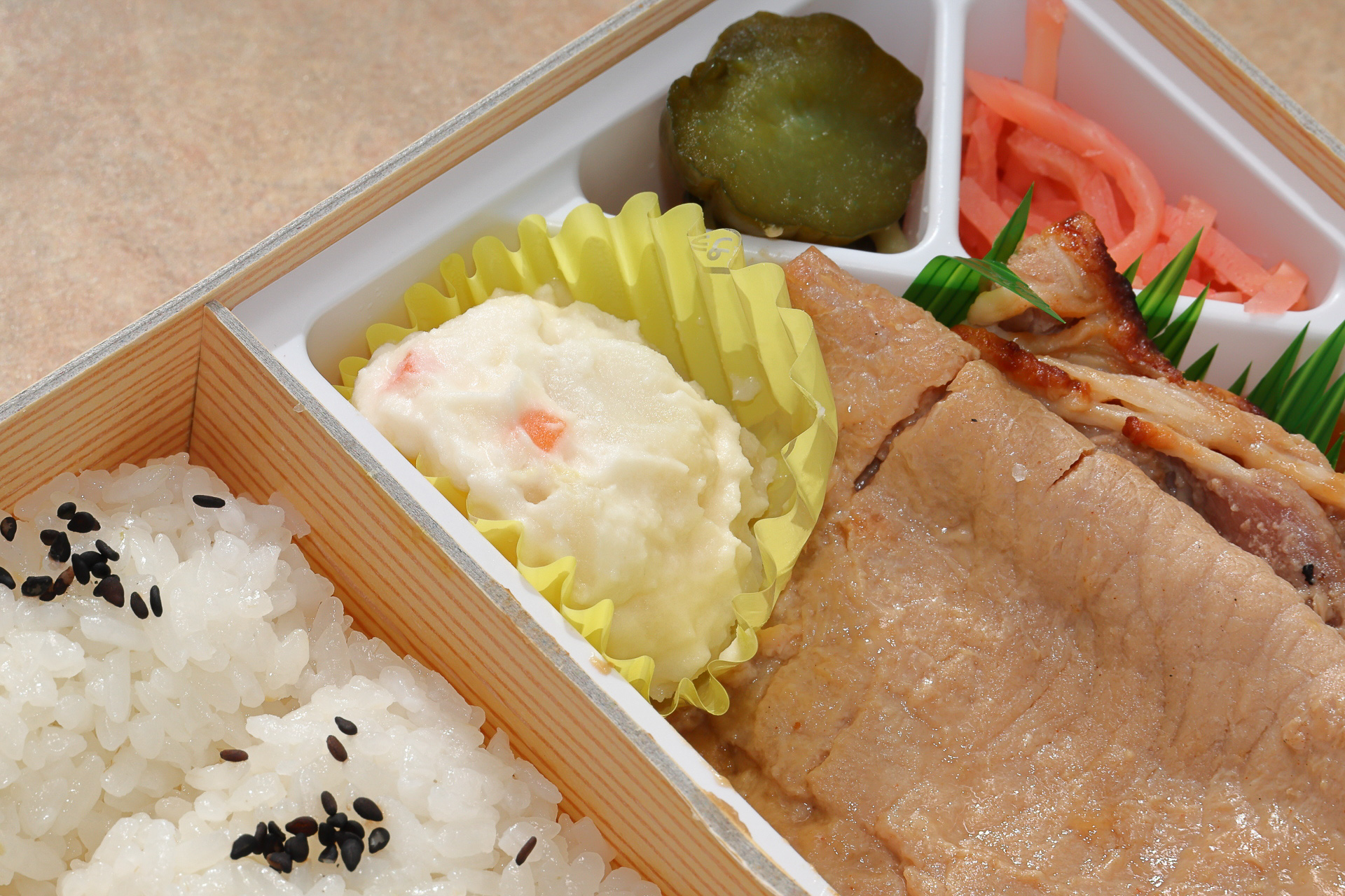 ゴロゴロとしたジャガイモの食感が残るポテトサラダ