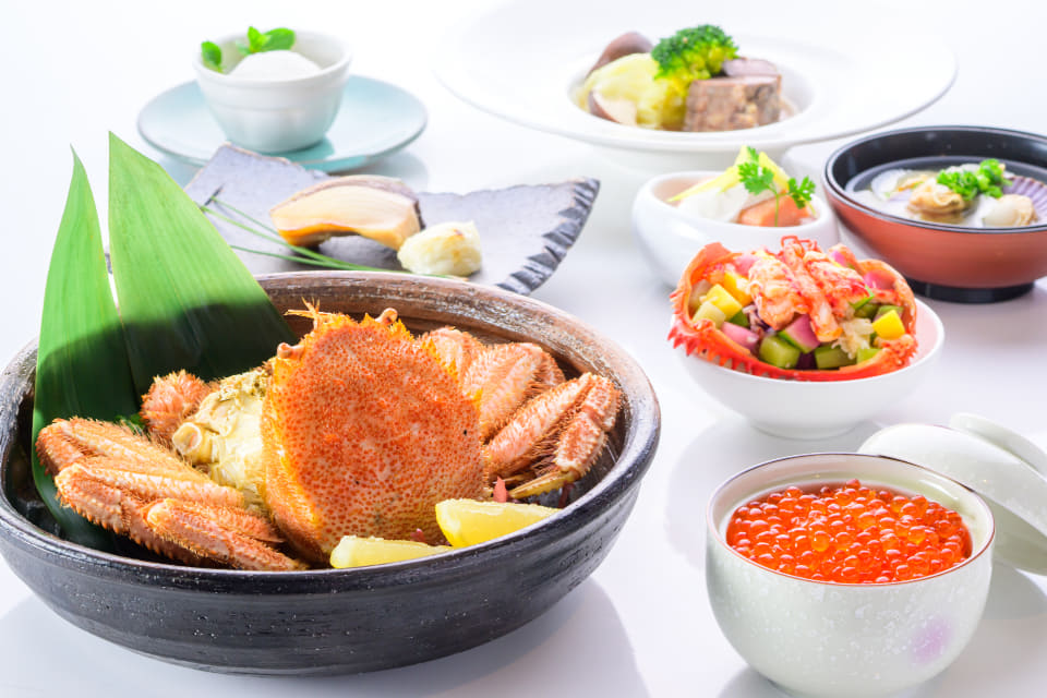 【フェリーのりば】紅葉貝型向付9個セット 新日本海フェリーで行く、初夏の「北海道美食ドライブパック」舞鶴
