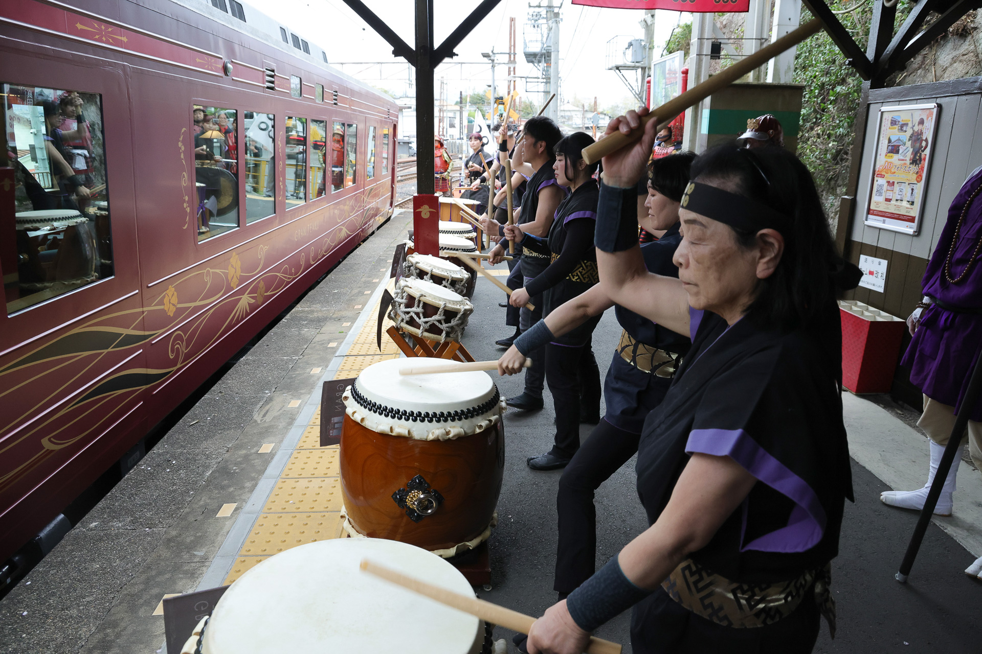 紀州九度山真田太鼓保存会の太鼓演奏。GRAN 天空への住民の期待の高さも伺わせる