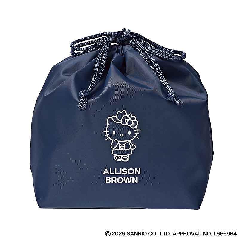 巾着は、内側の銀シートが温度をキープしてくれる仕様。毎日の弁当入れやレジャーに活用したい