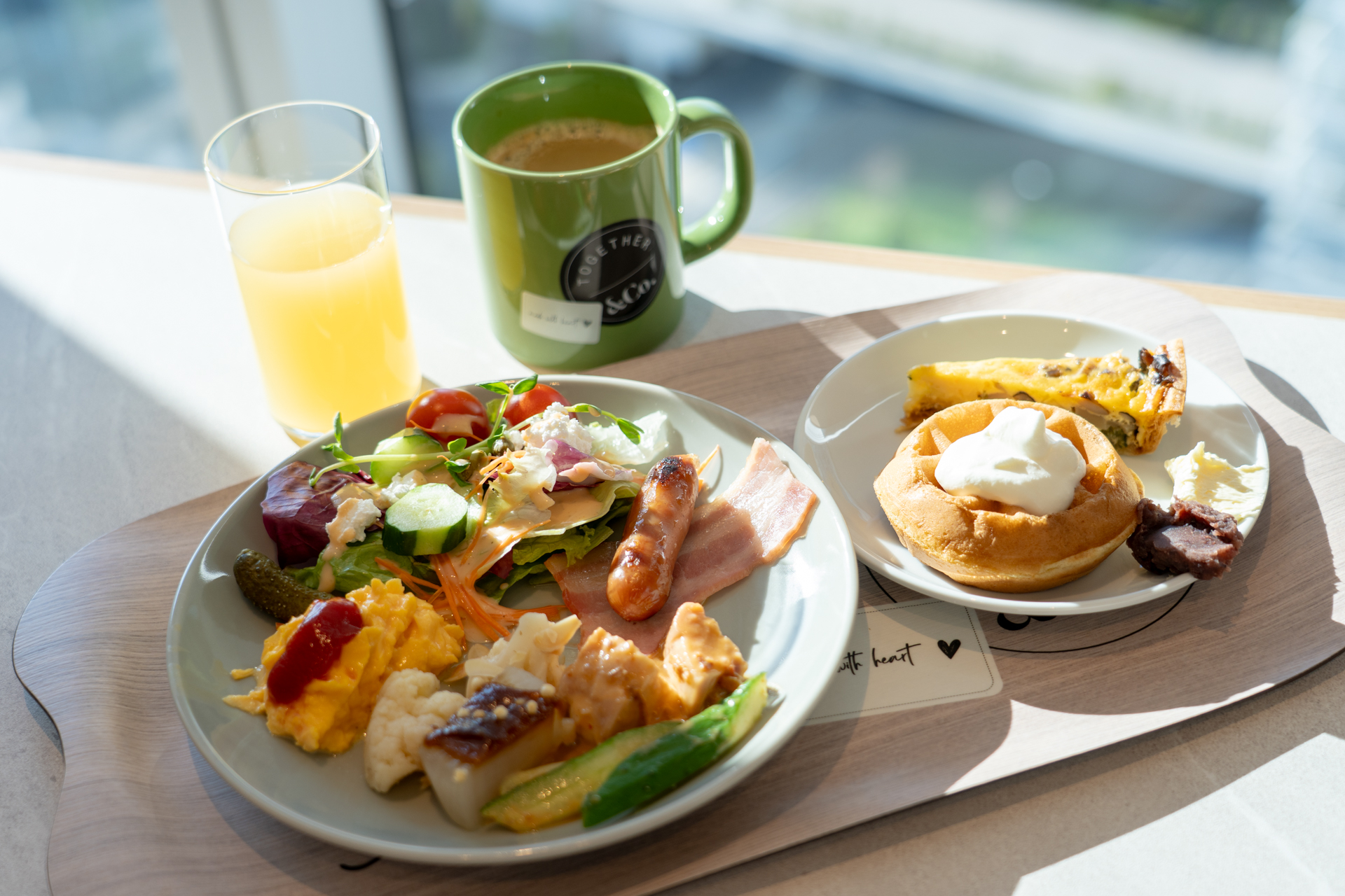 洋食中心のセレクト。トレイがオシャレ！