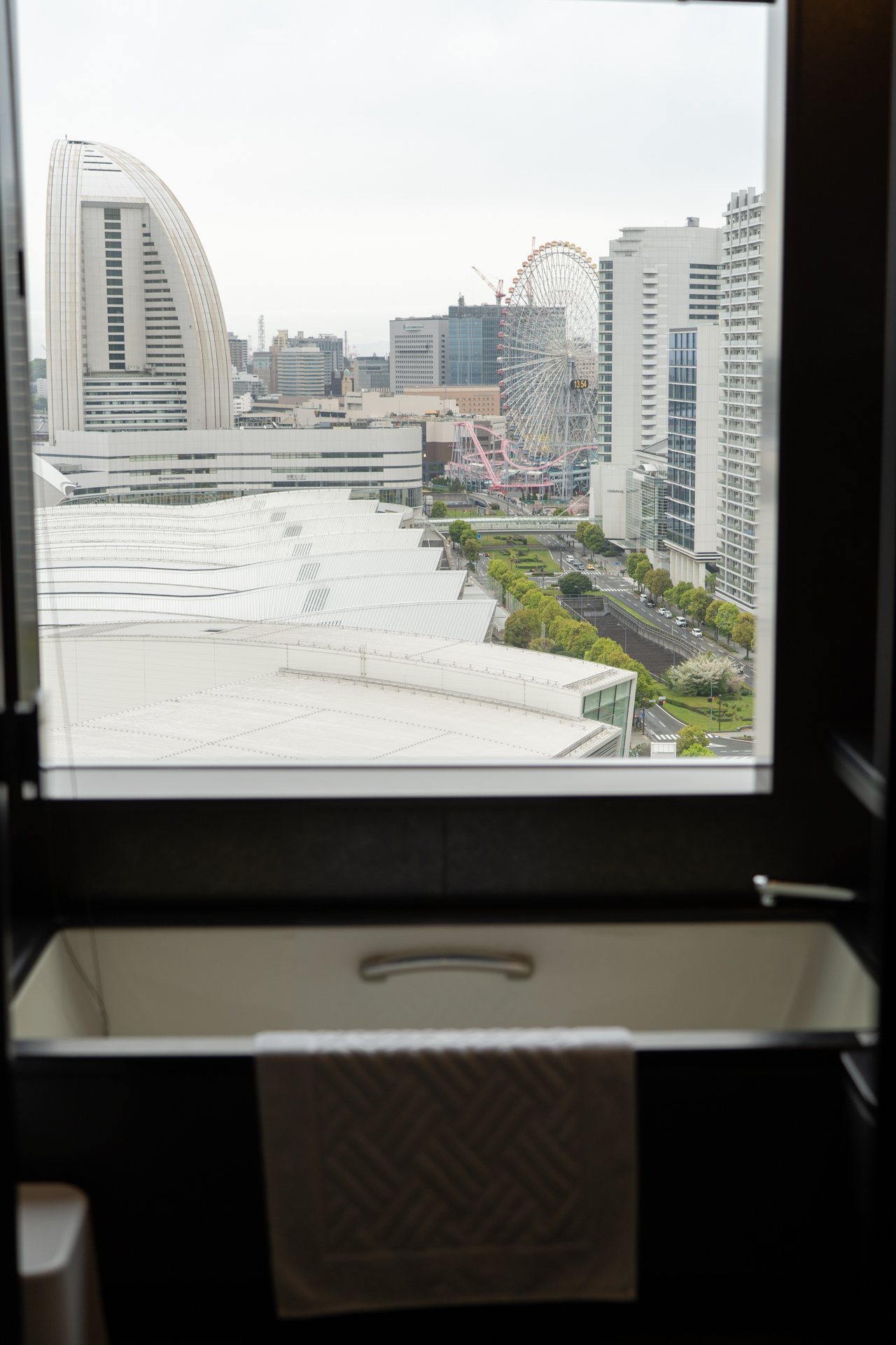 湯船に浸かりながら横浜の夜景を！