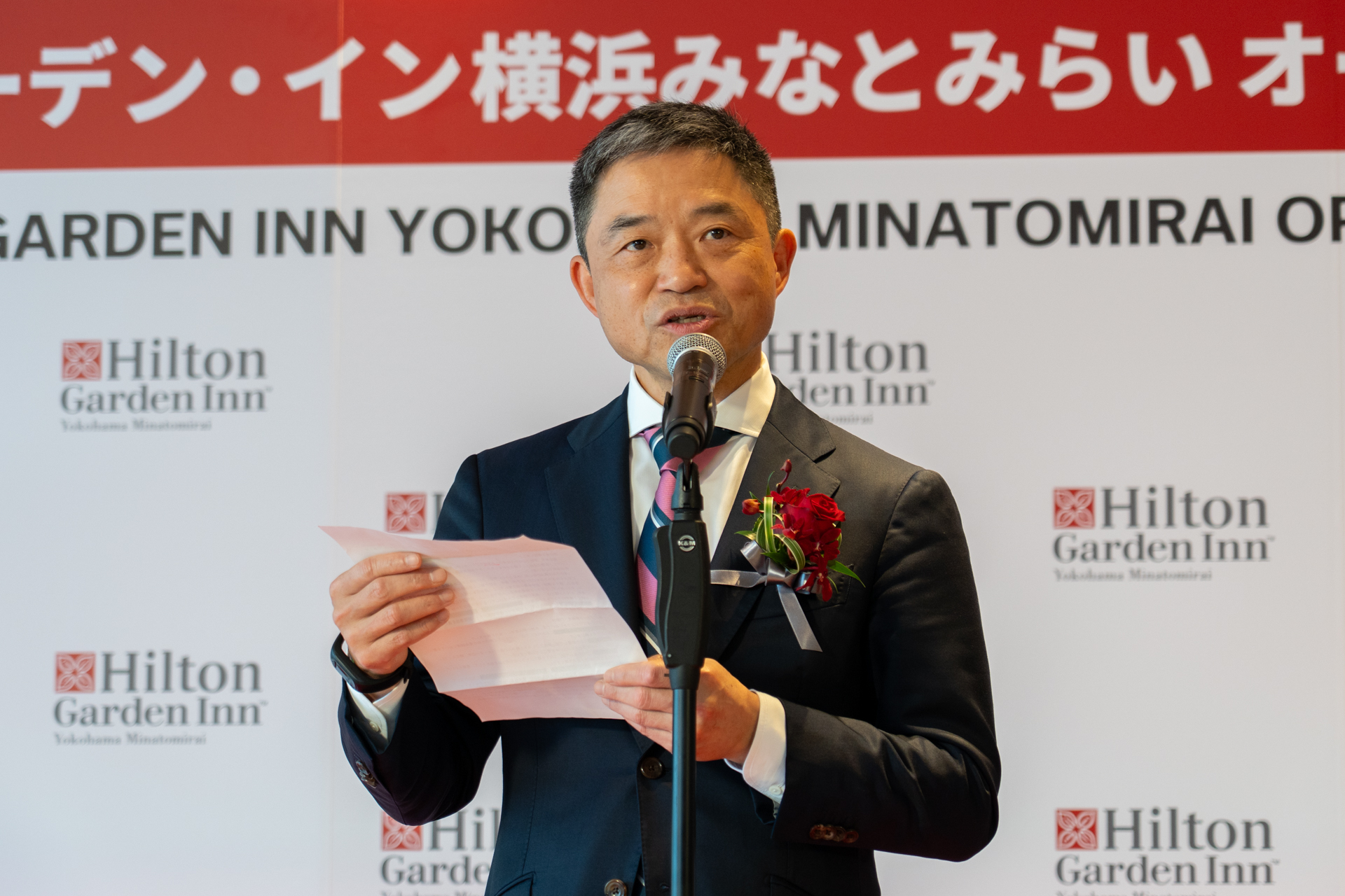 「みなとみらい地区の一層の価値向上に貢献することを期待している」とあいさつした三菱HCキャピタルリアルティ株式会社 代表取締役社長 若尾逸男氏