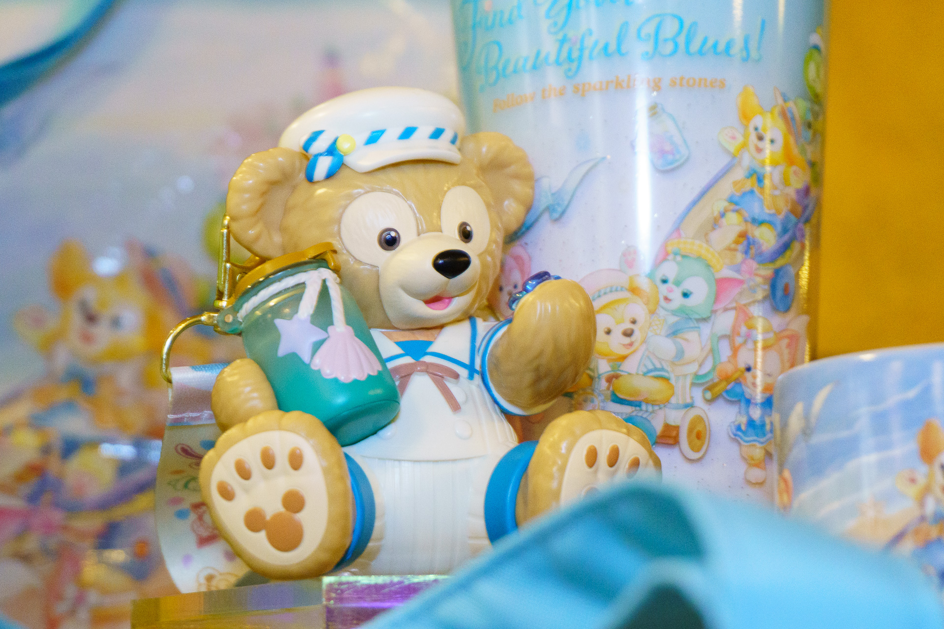 ミニスナックケースはダッフィーの表情にも注目！