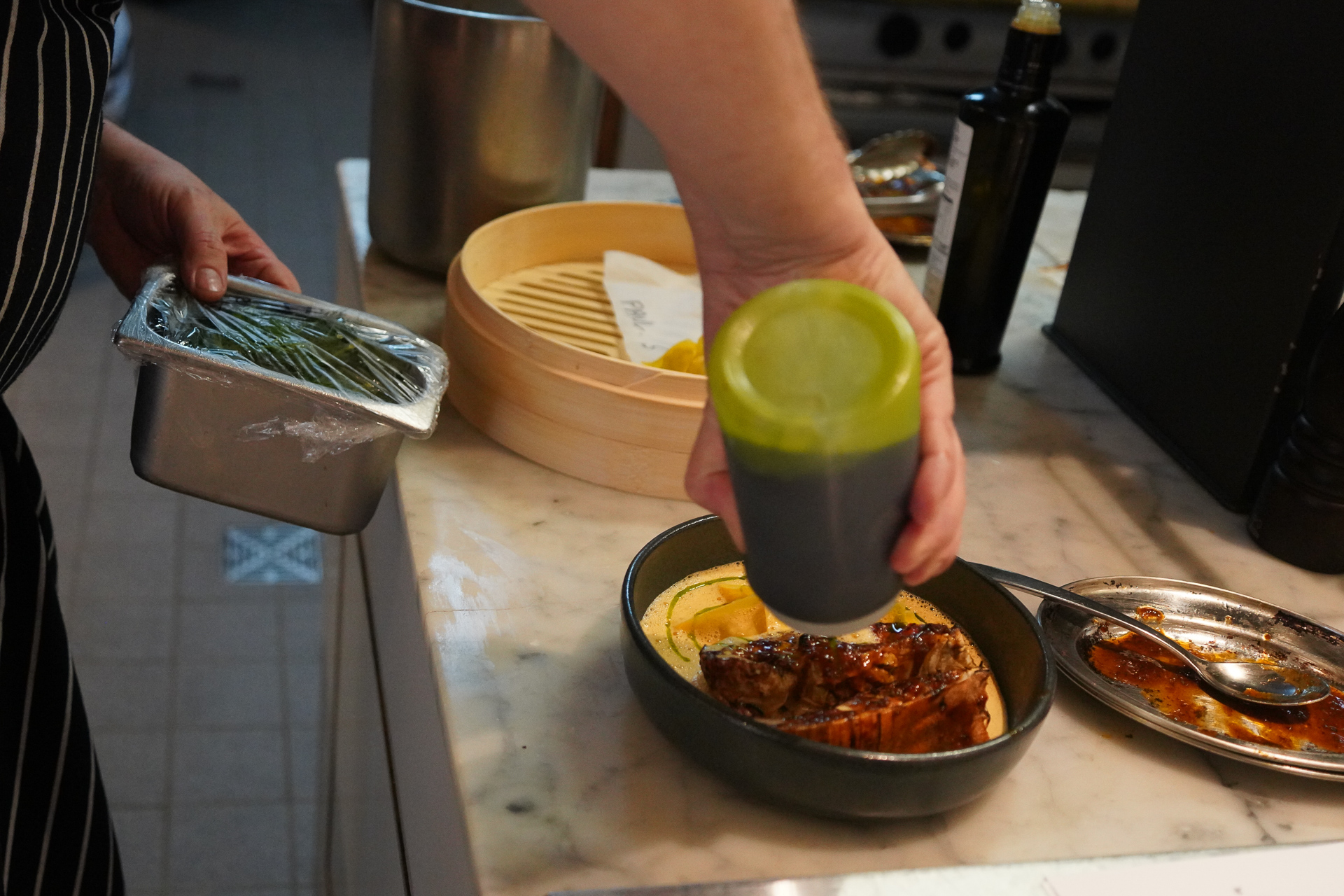 バジルソース垂らして