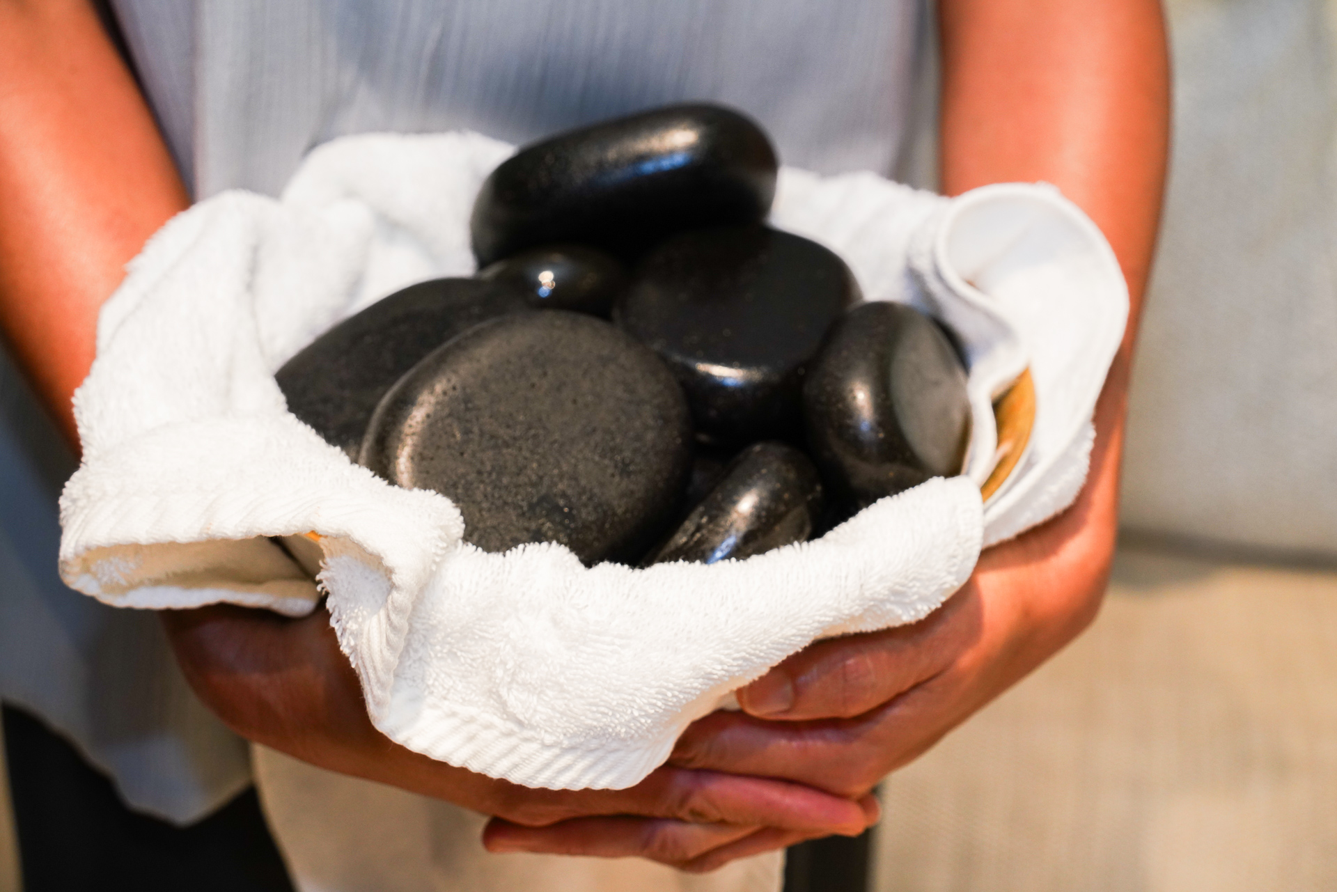 ホットストーンのオプションで使われる温めた石