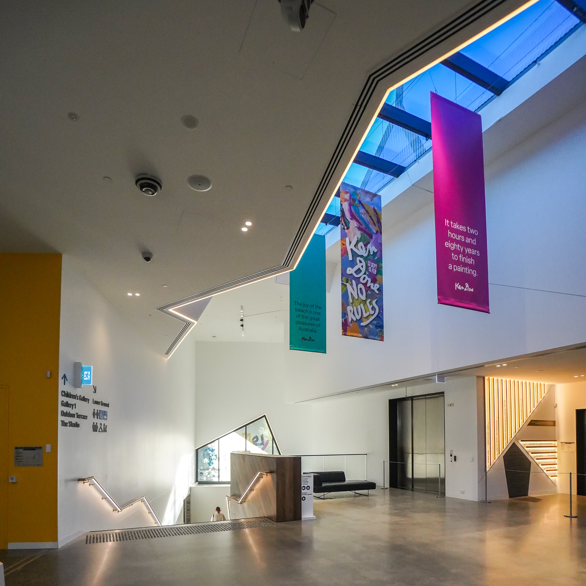 ロビーのデザインも斬新