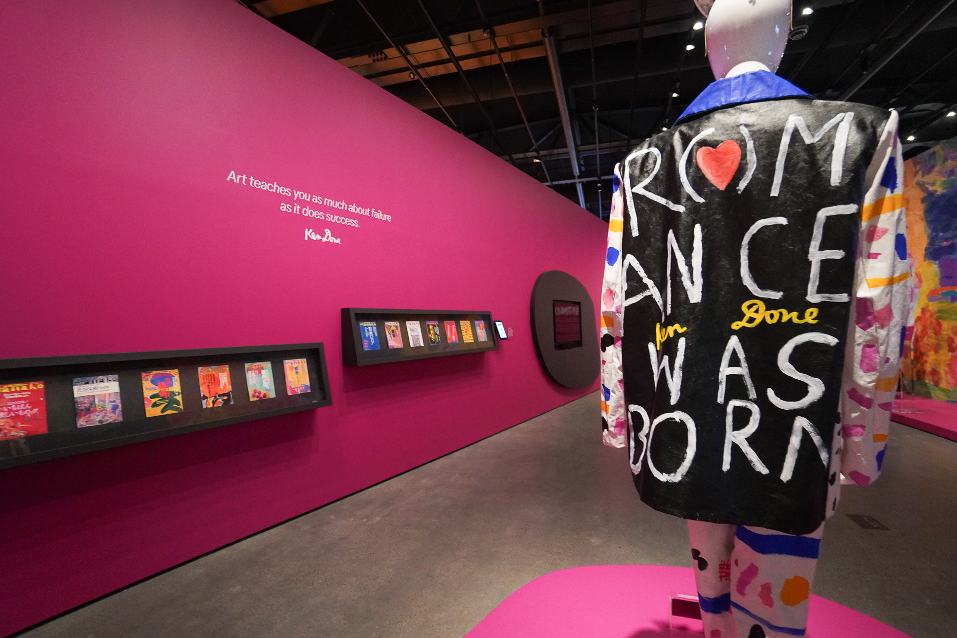 日本の雑誌Hanakoの表紙も飾られている