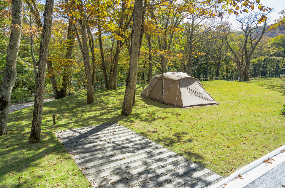群馬・赤城公園に「スノーピーク 赤城 キャンプフィールド」開業。15
