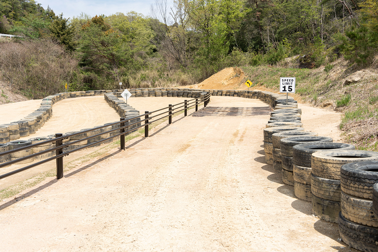 浮遊感が楽しい凸凹道