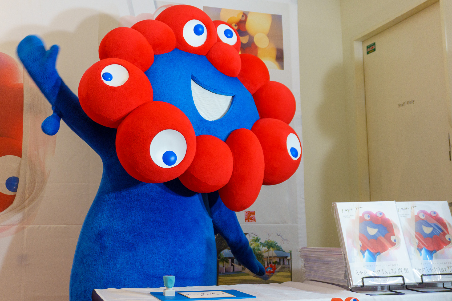 専用ブースで参加者を1人迎える