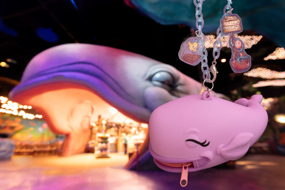 東京ディズニーシー、8つのテーマポートが25周年グッズに！ 各ポート