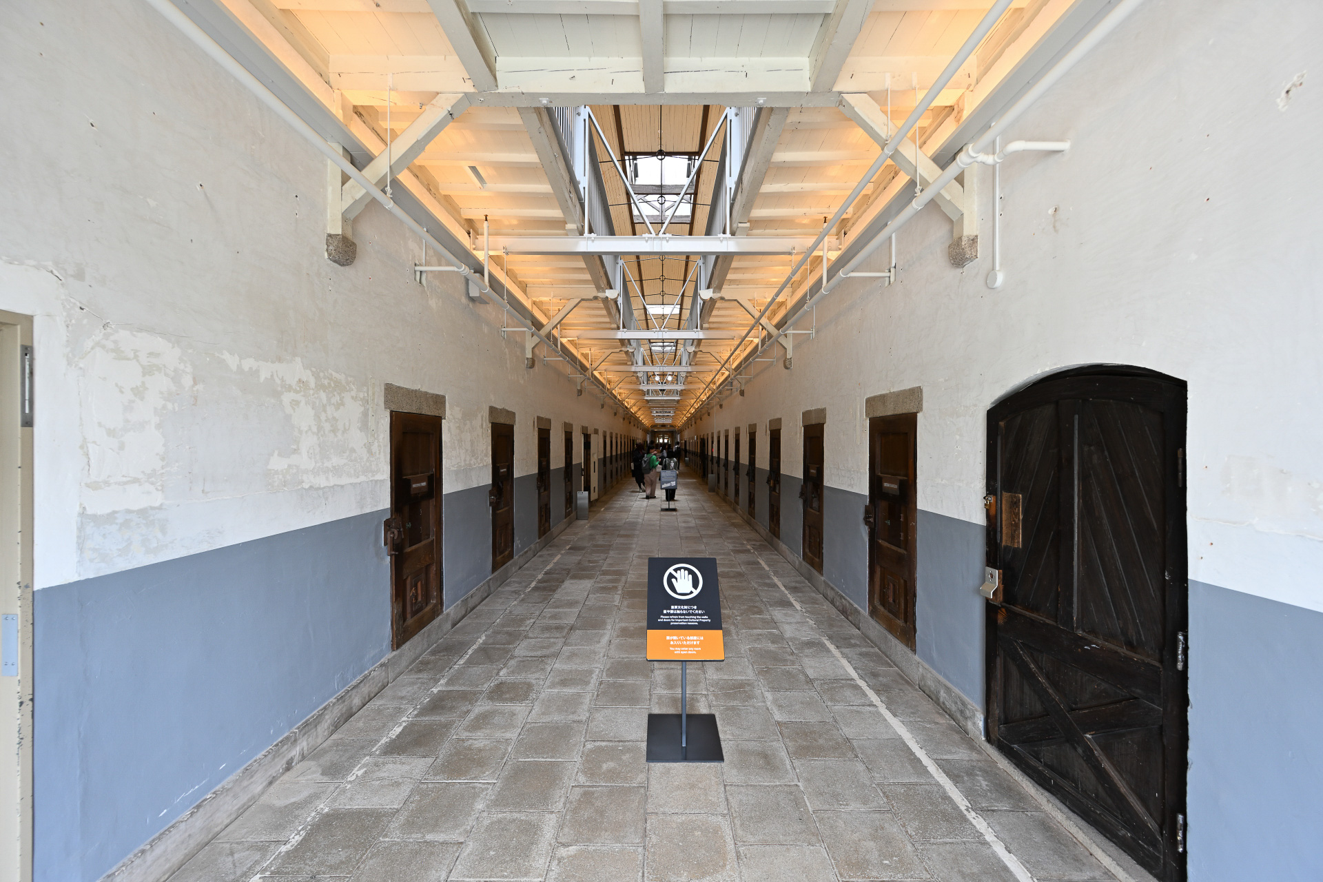 保存エリアの中心となる第三寮。全96室の独居房が並ぶ