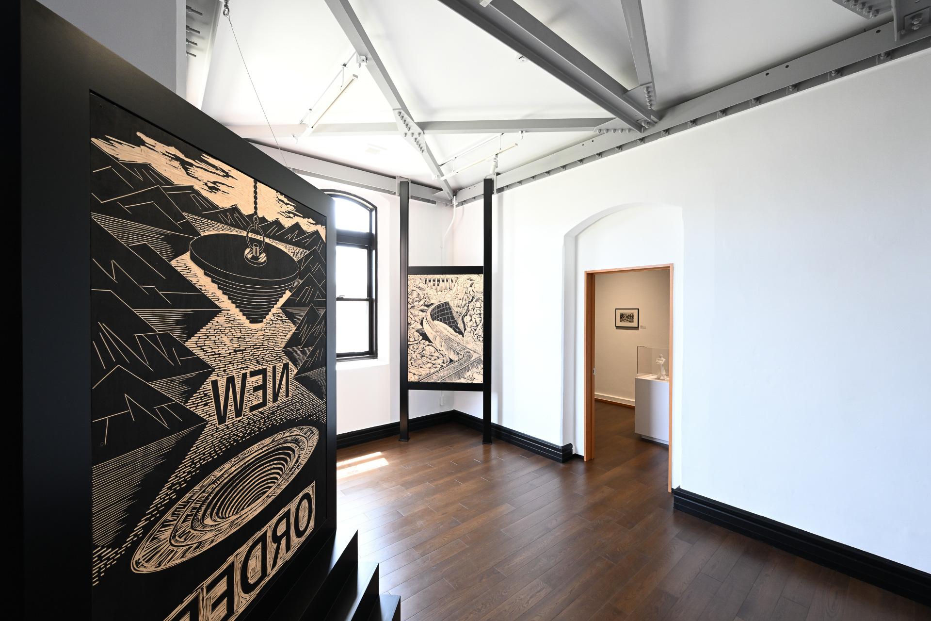 C棟では5組のアーティストによる作品を展示する。