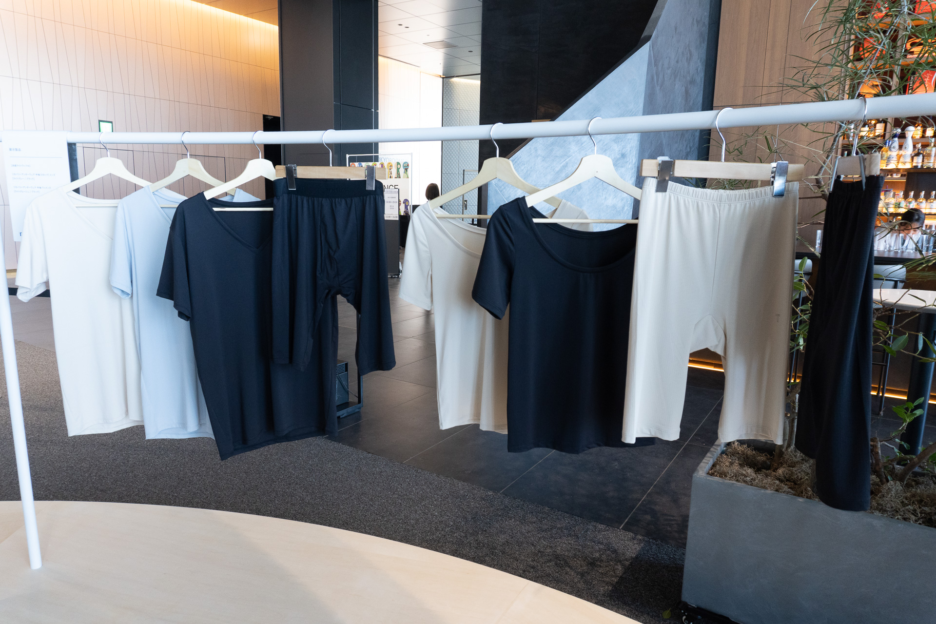 インナーや寝具にも、春夏向けの接触冷感タイプが登場