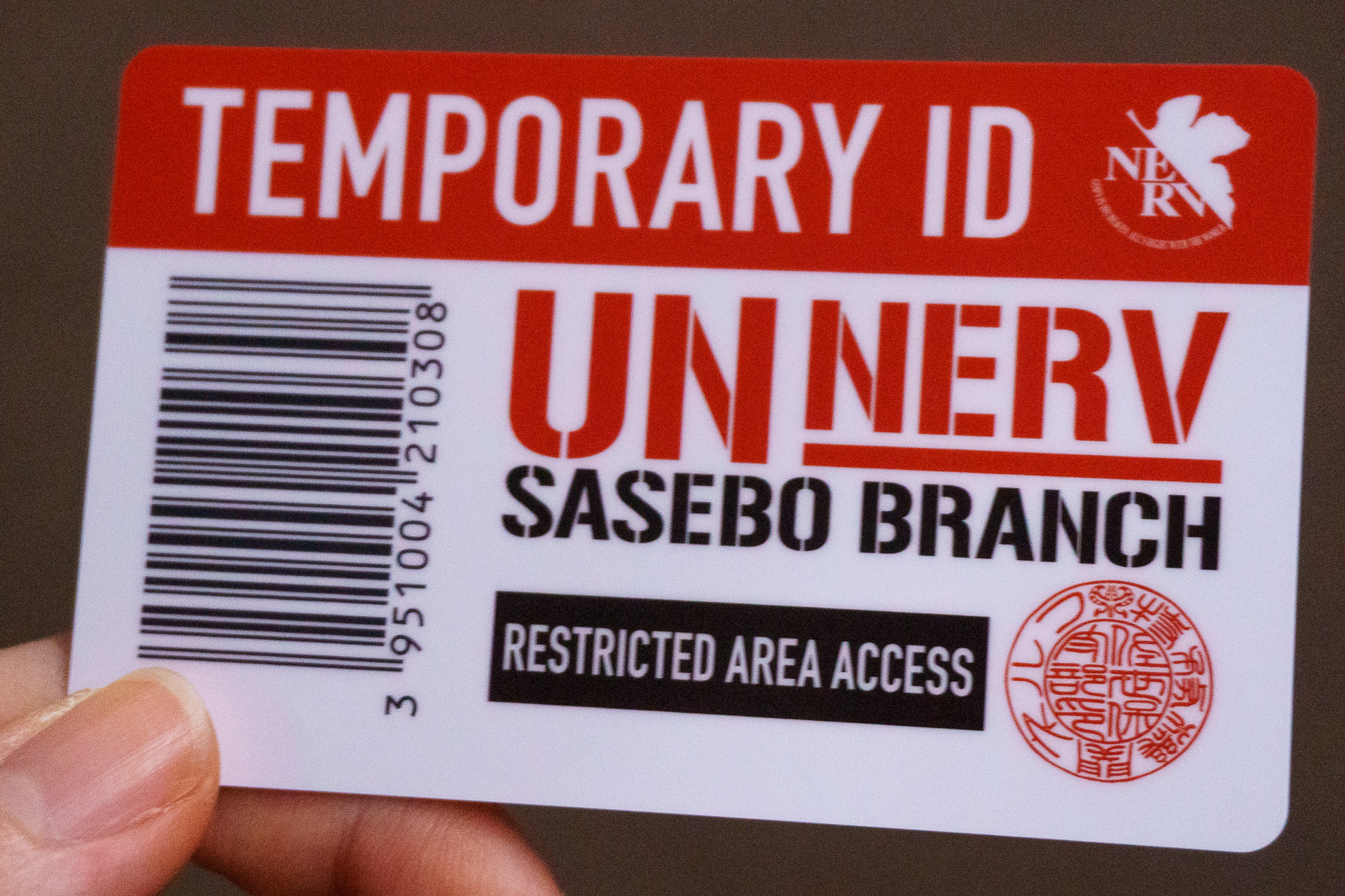 臨時職員IDと引き換えに、顔写真・名前入りの正規職員IDをゲット！　所属は複数パターンあるようで、今回は景観を維持する「チューリップ担当」に配属された