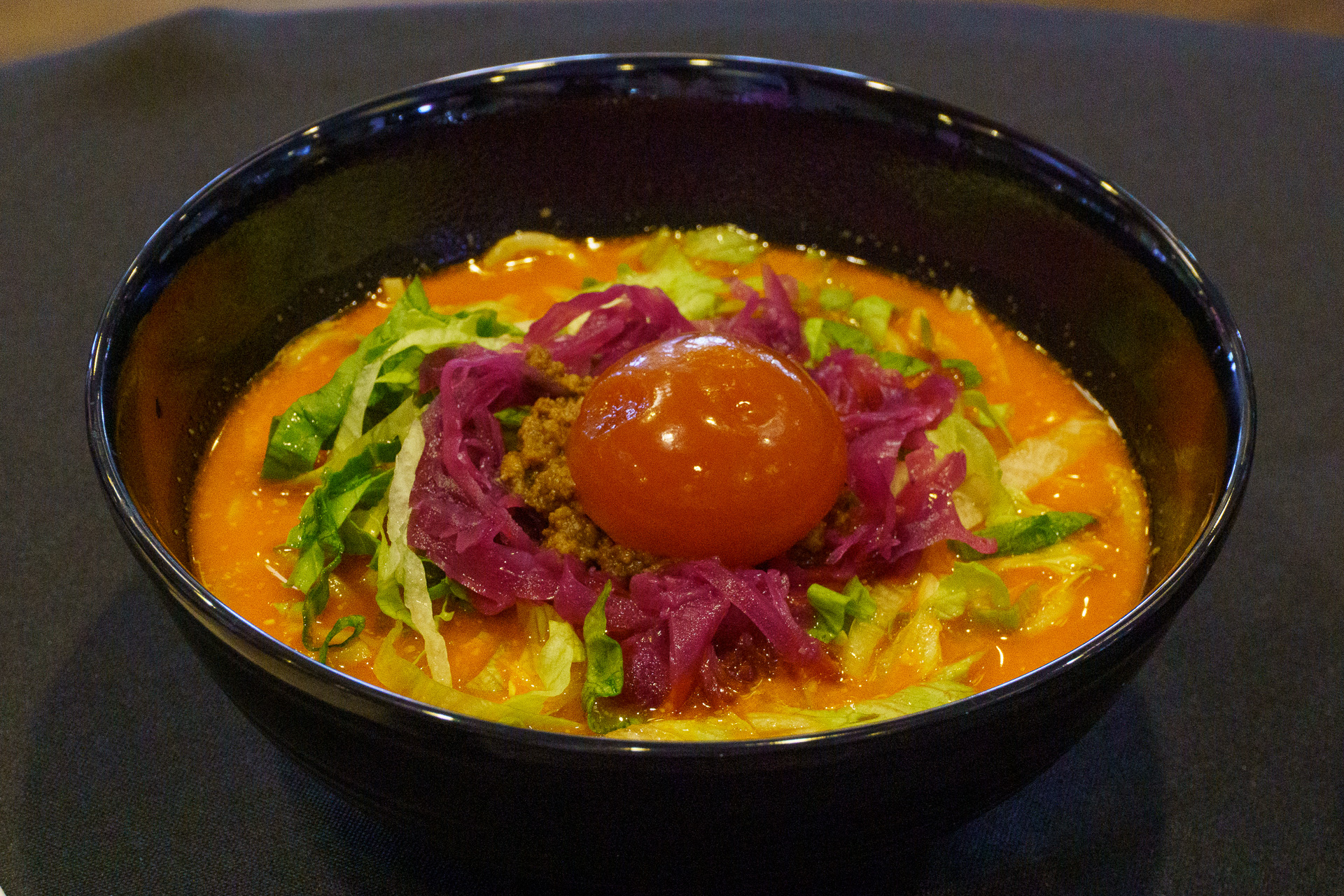 悟空「冷製トマトちゃんぽんとNERV基地のセット」（2300円）