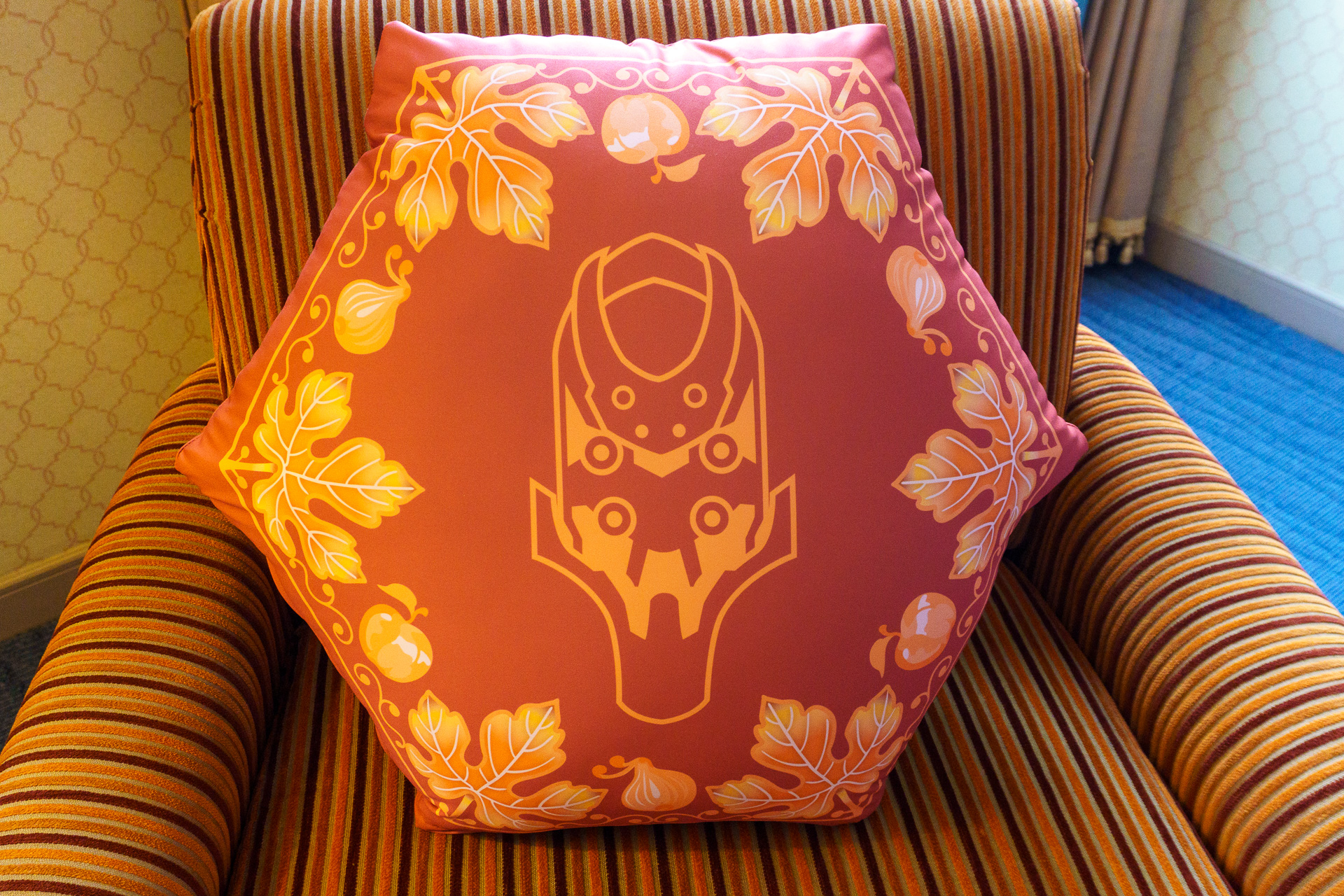 クッションやベッドスローもエヴァ仕様