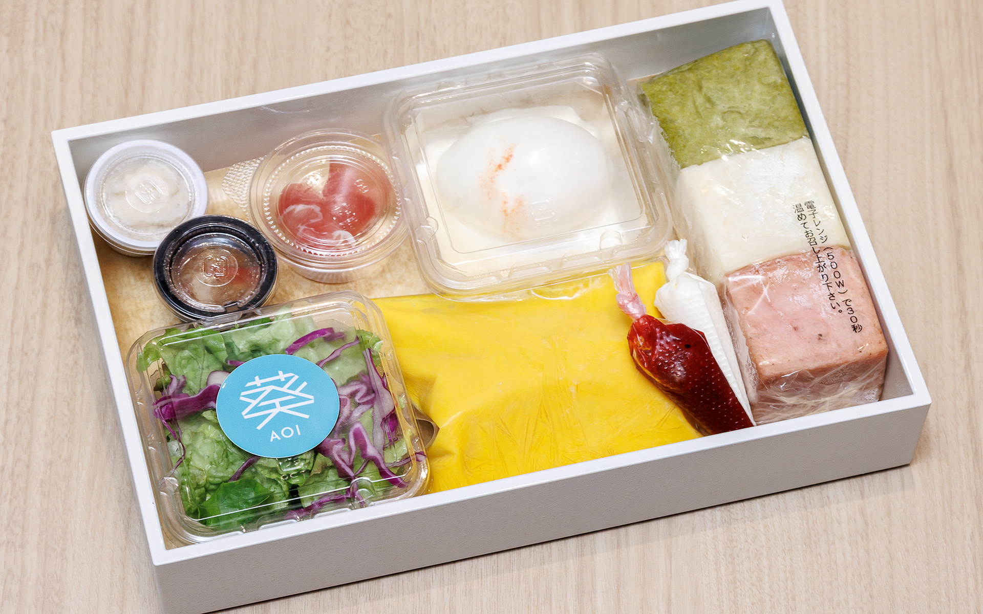 朝食は葵ベーカリー監修 寄木細工パンと季節野菜のポタージュの洋朝食BOX