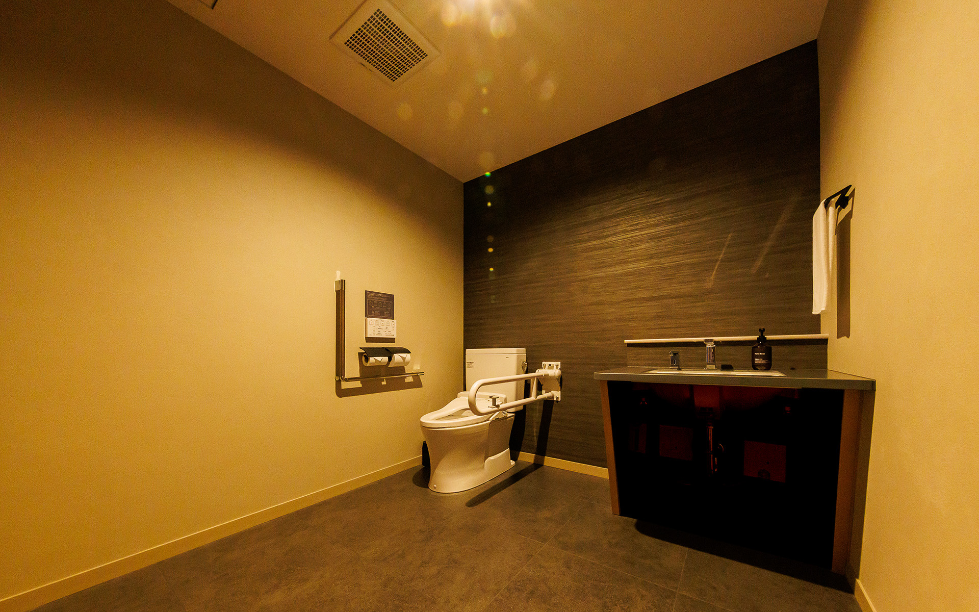 トイレも広く作られている