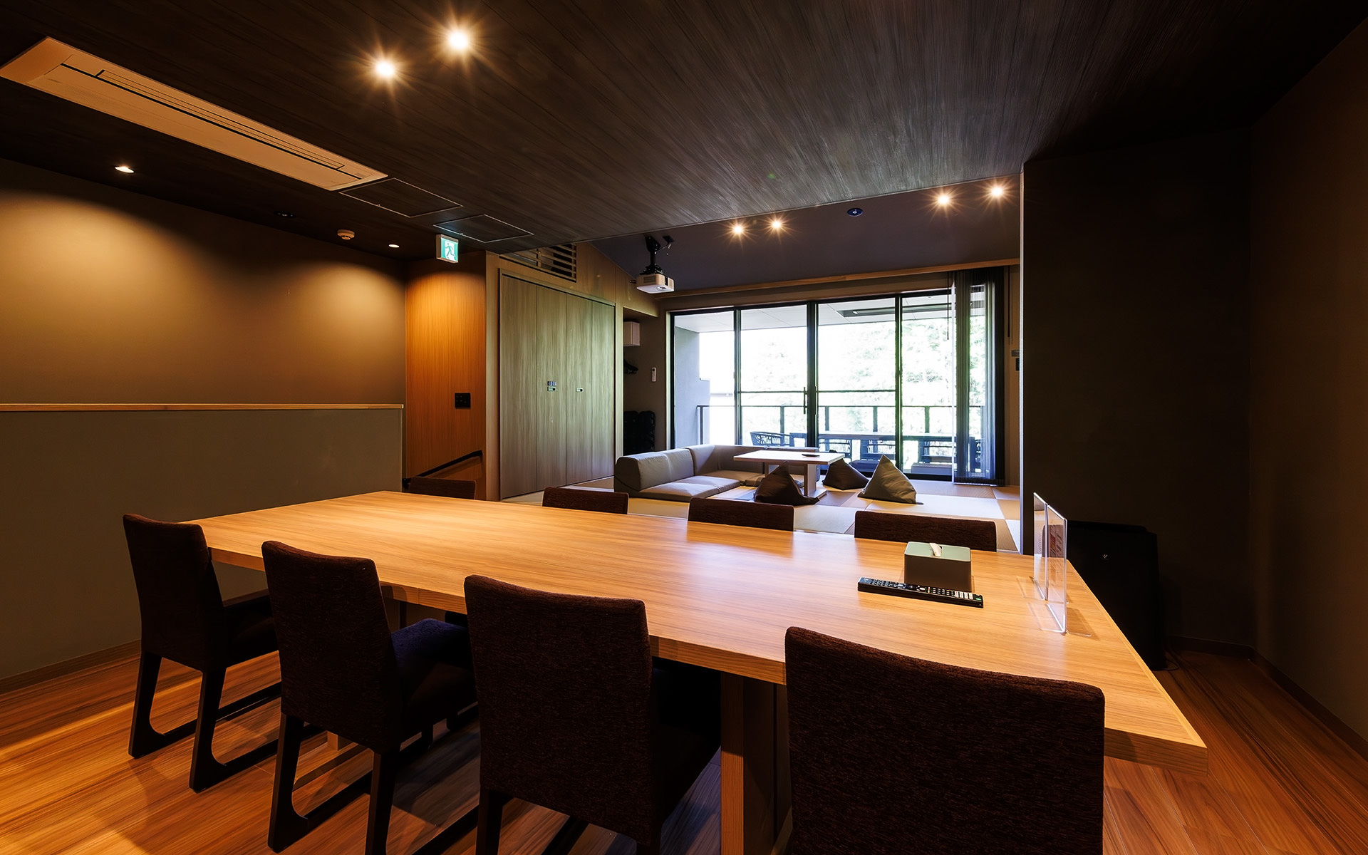 2階はリビング＆ダイニングスペース