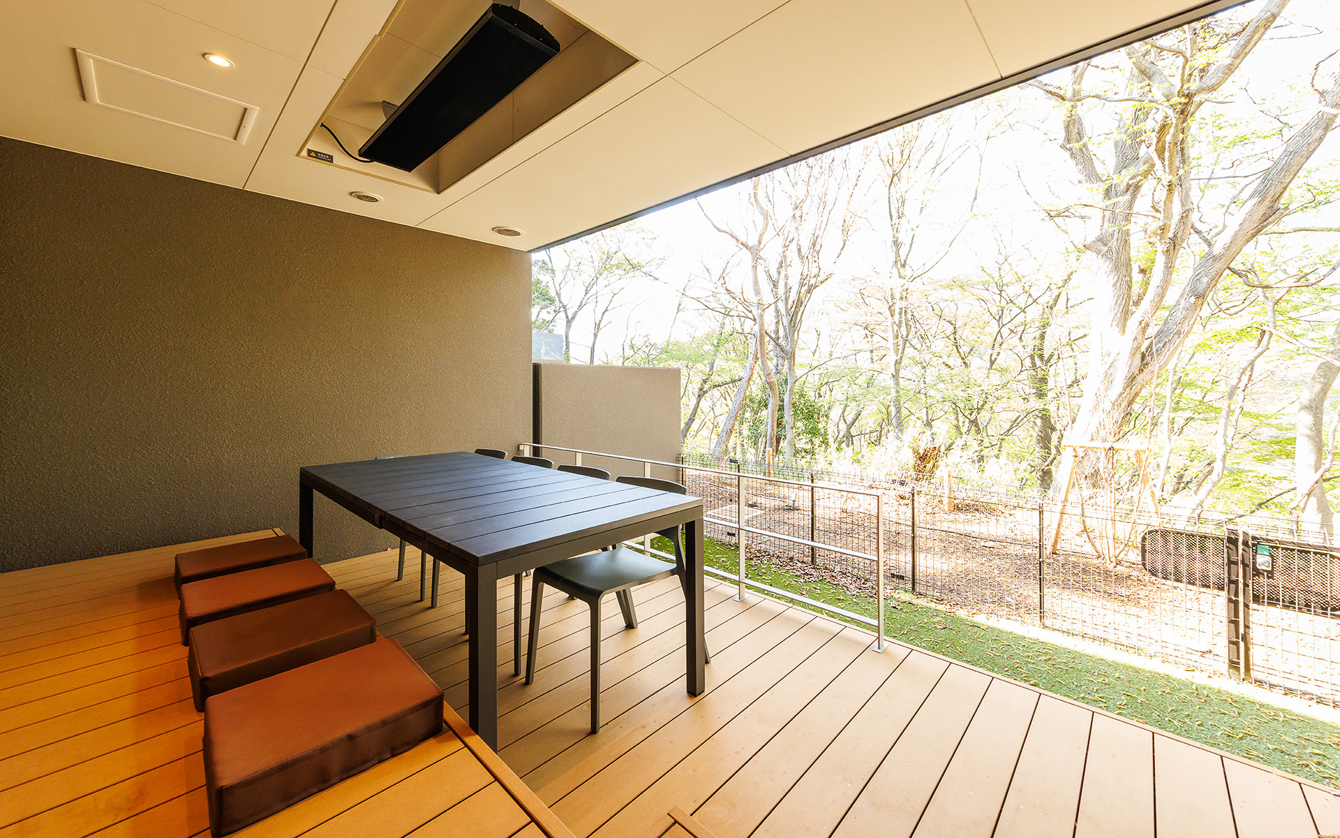 1階にテラスがある