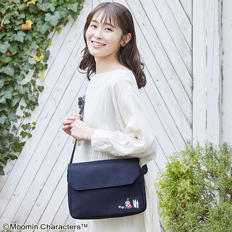 「MOOMIN ムーミン公式ファンブック 2026 ショルダーバッグ リトルミイ＆ニョロニョロver.」