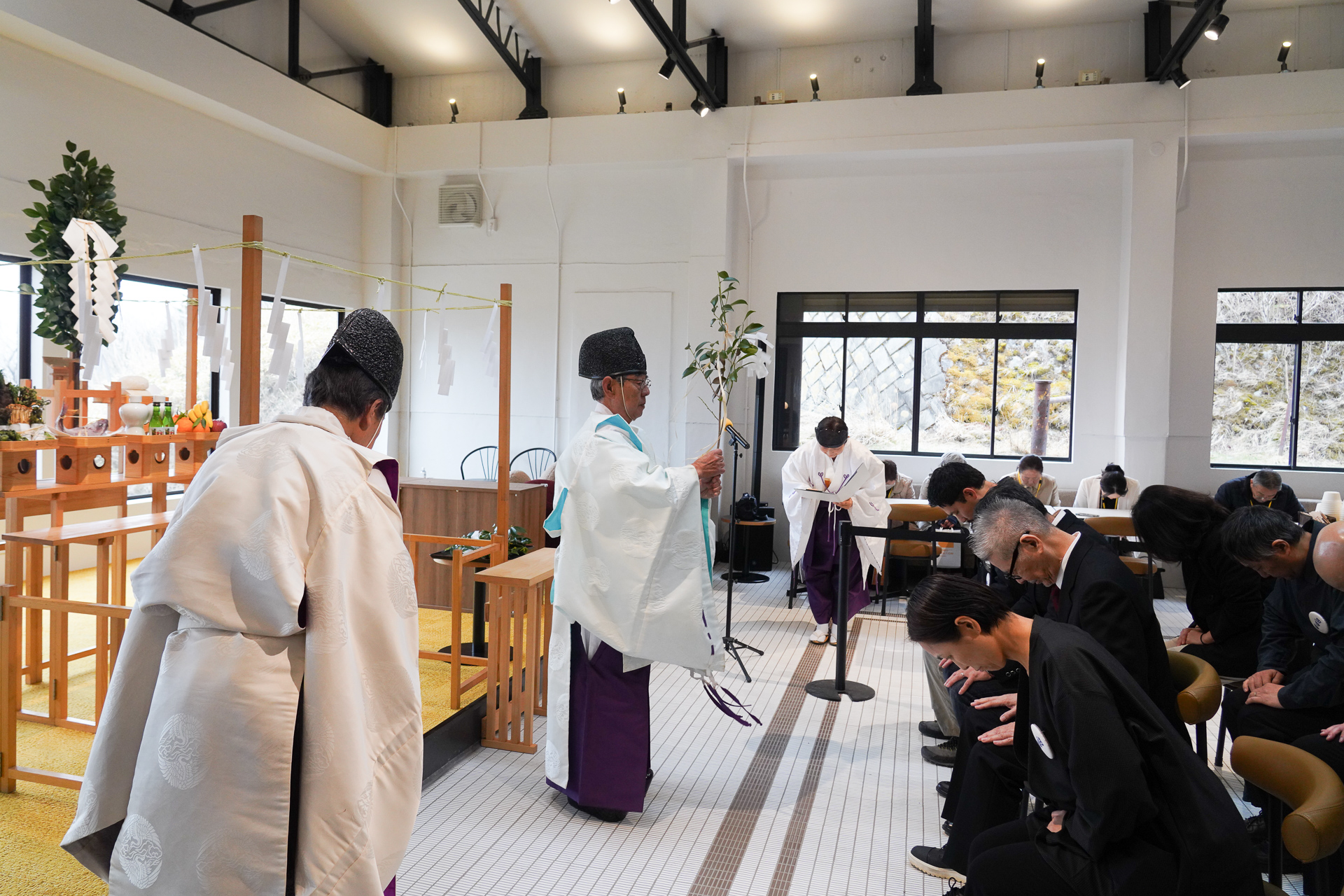 内覧会前には「開店清め祓い」の神事が執り行なわれた