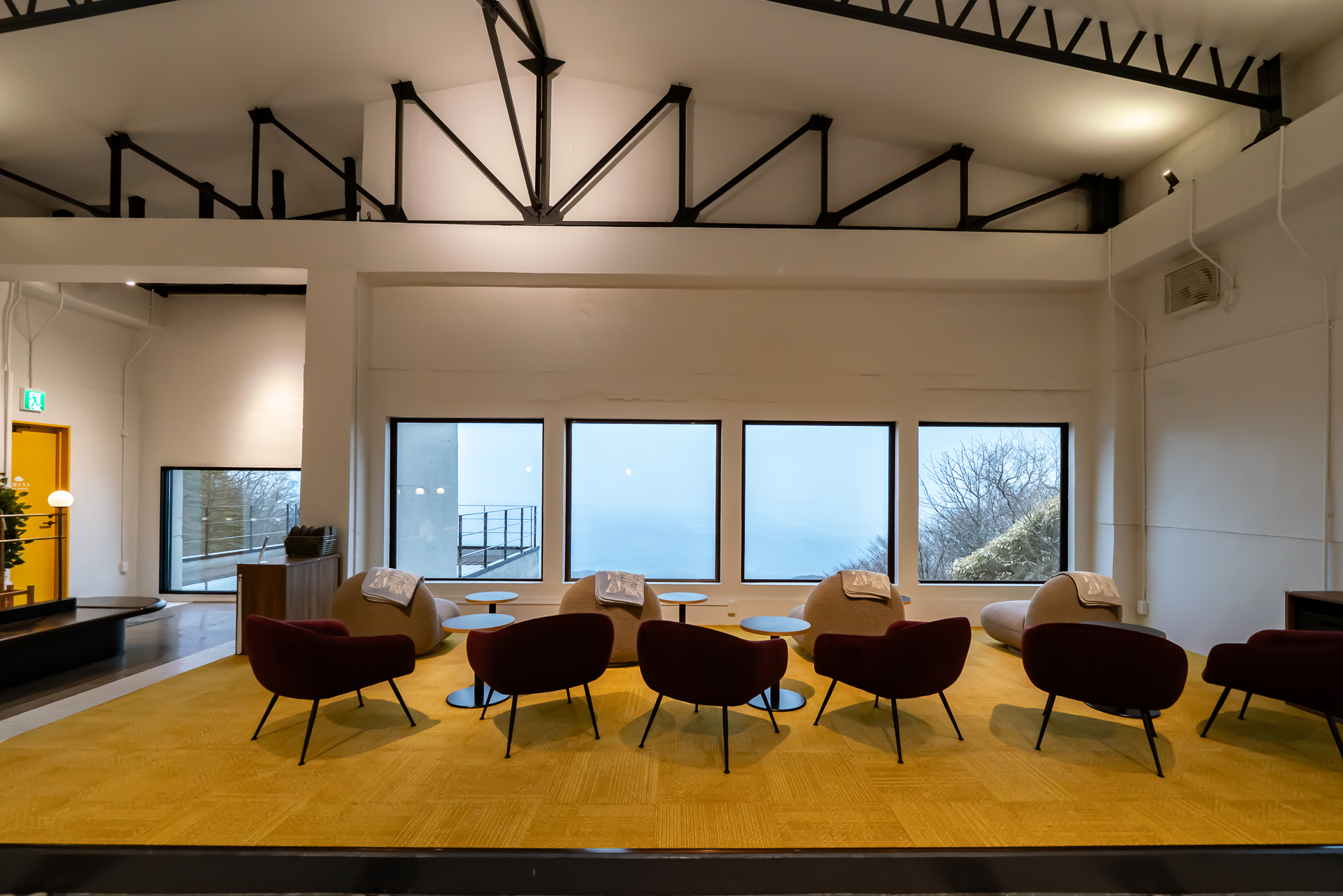 ステージ部分からの眺望