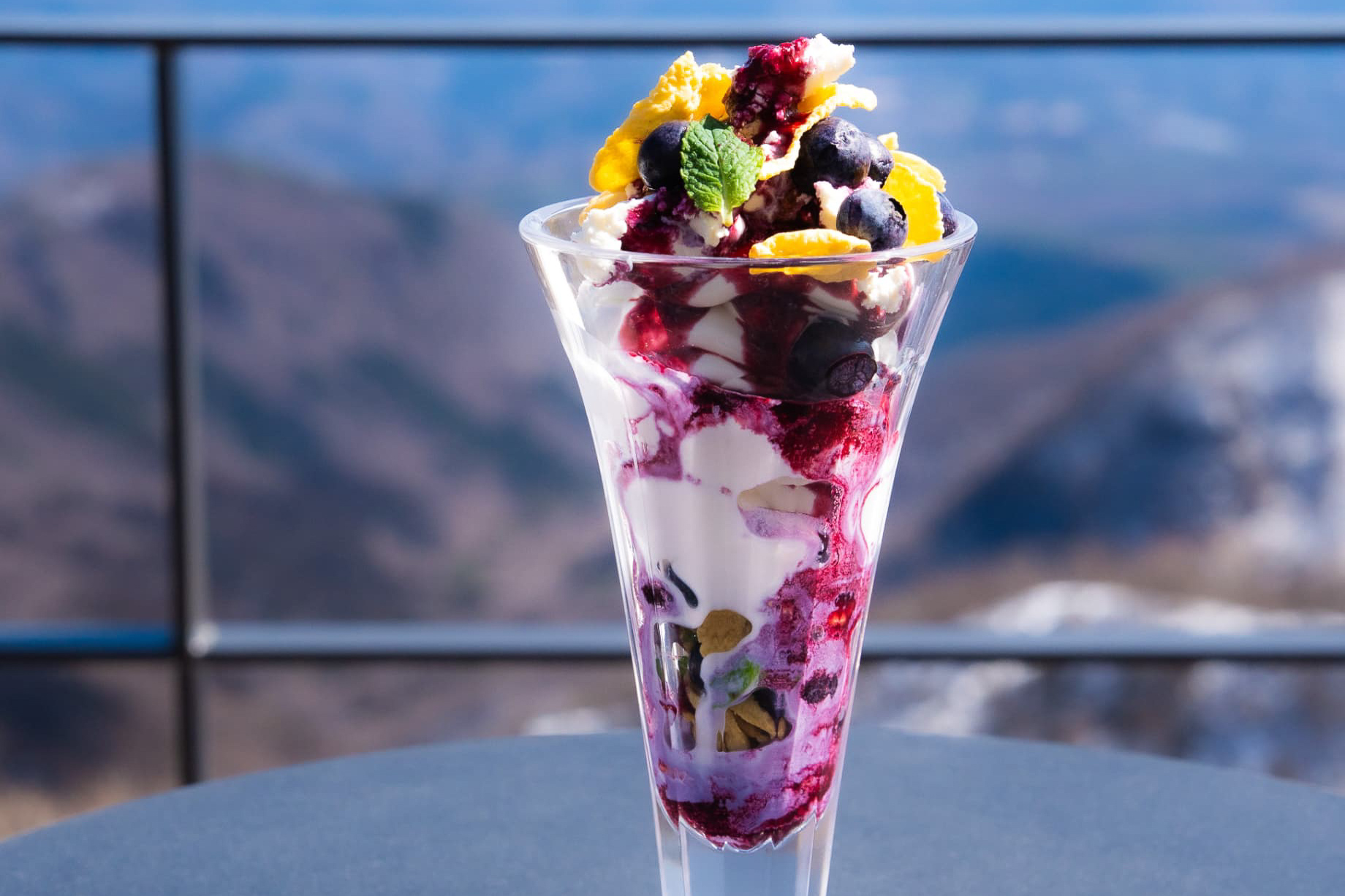 「あかぎのブルーベリーチーズパフェ」（写真提供：ほぼ日）