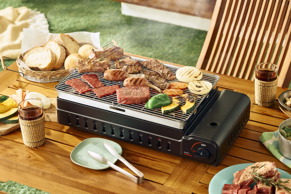 イワタニ、焼き面が広い卓上カセットコンロ「ワイドBBQグリル