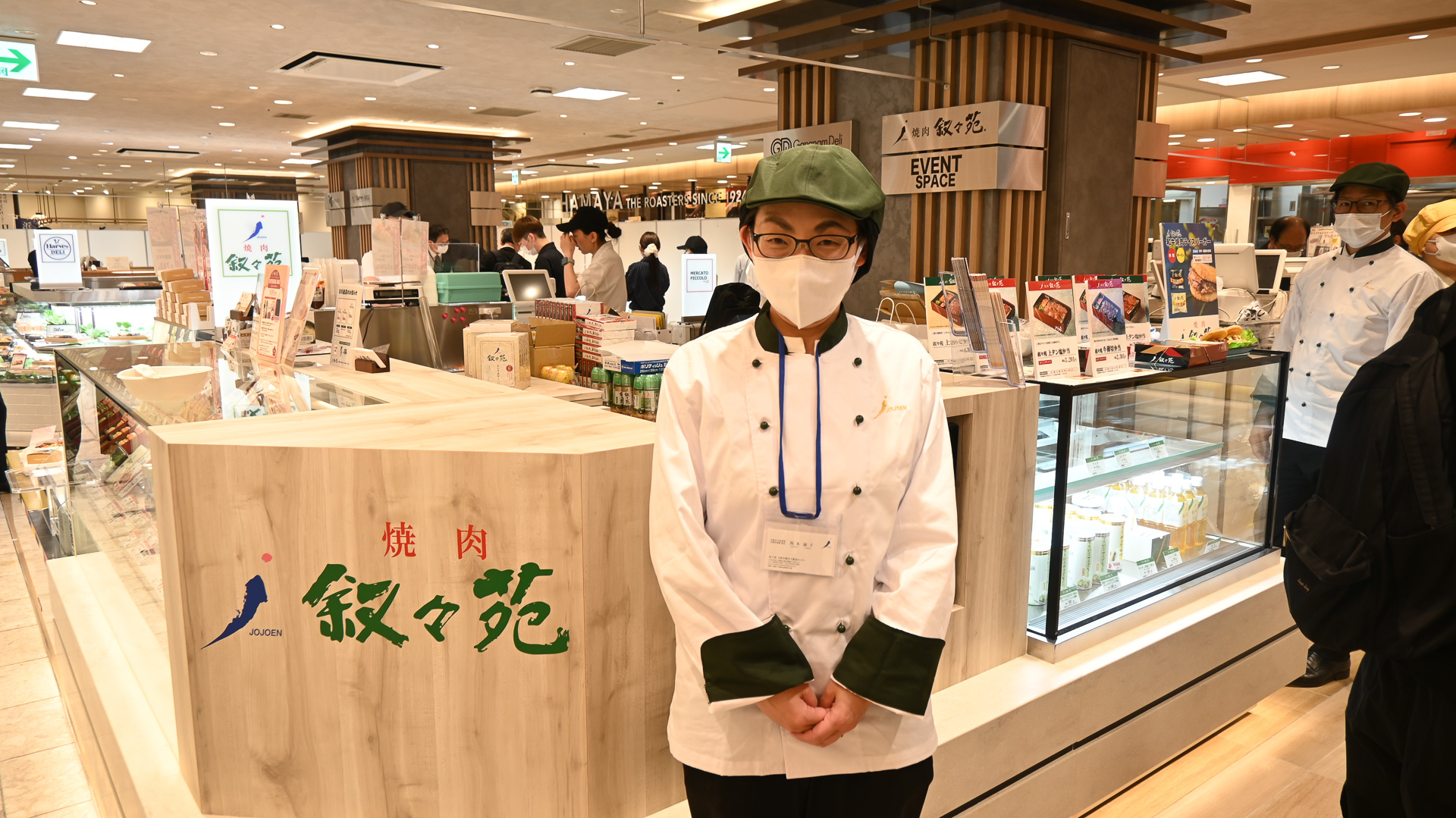 叙々苑では、予約受注商品を含めて、約10種類の焼肉弁当が購入できる