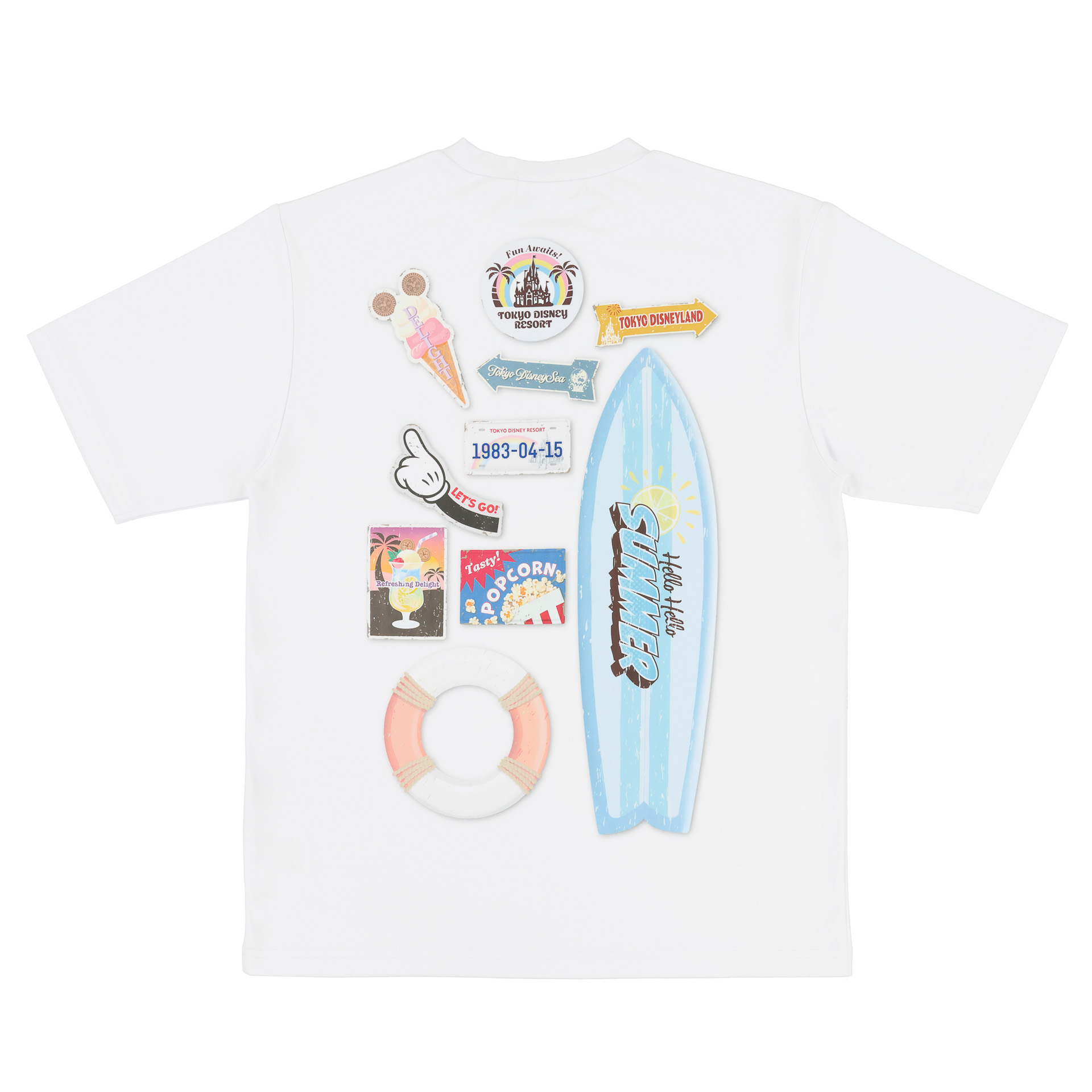 Tシャツ（90cm 2800円、100～120cm 2900円、140cm 3200円、S～LL 3500円）※ミッキーマウス＆ディズニーフレンズ柄