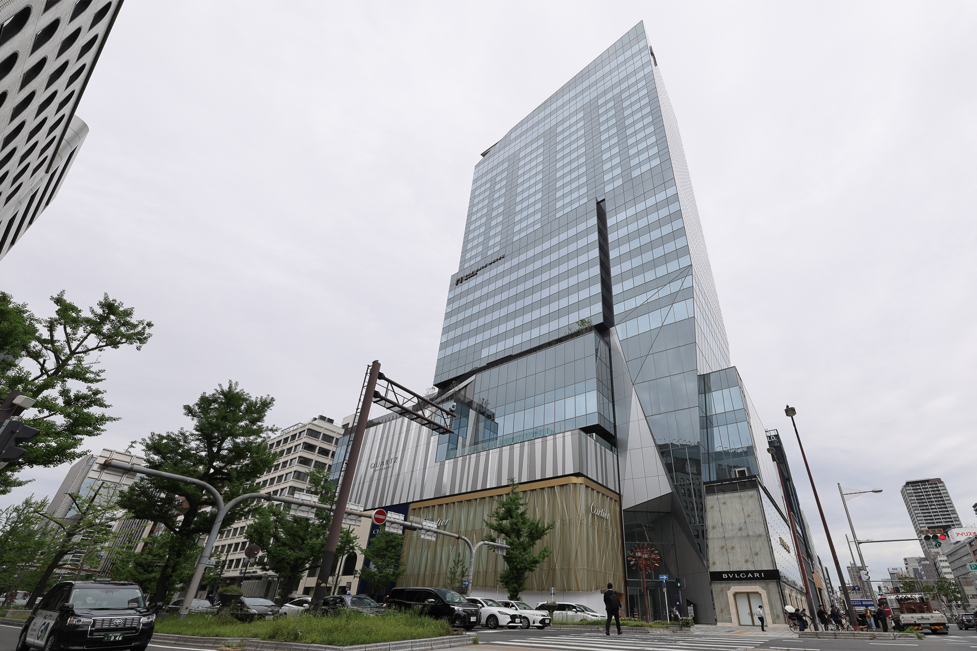 心斎橋に誕生した複合商業施設「クオーツ心斎橋」