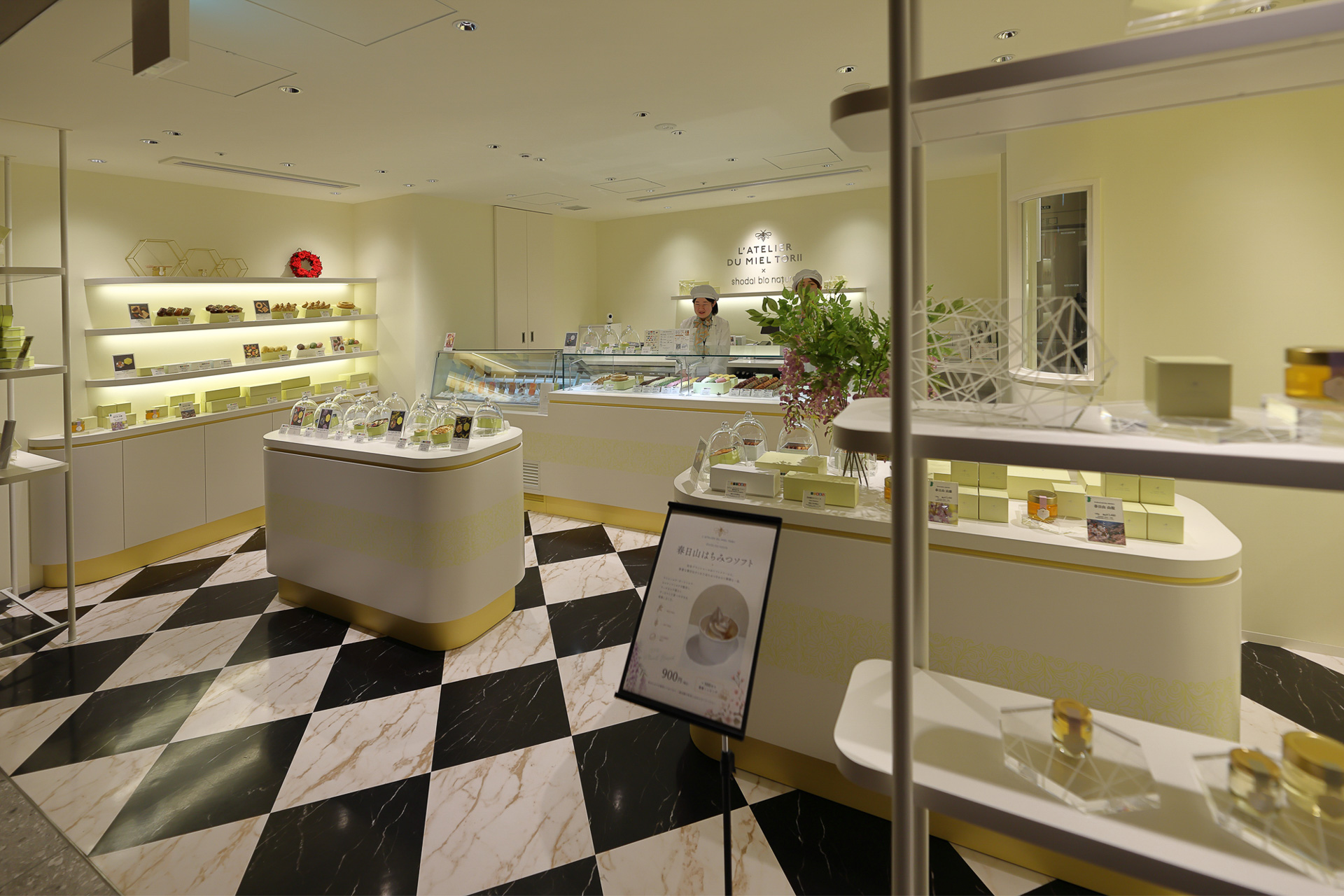 「L'A TELIER DU MIEL TORII×shodai bio nature」は全国初出店。洋菓子と蜂蜜のお店